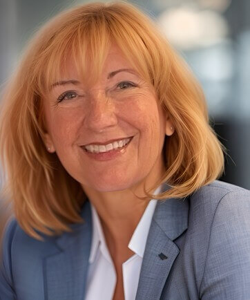 Pathway Health’s Lisa Thomson Receives 2026 McKnight’s Pinnacle Award