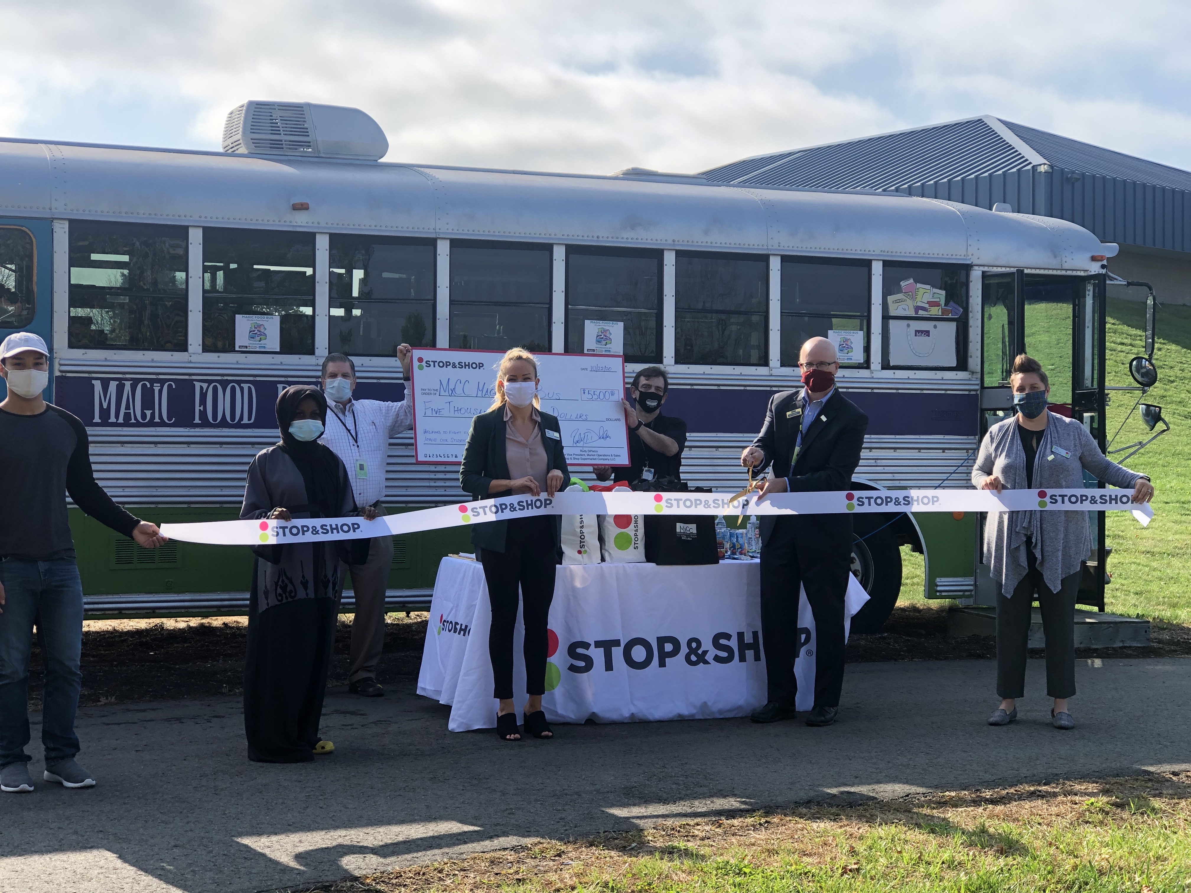 MxCC Magic Food Bus Stop & Shop Ribbon Cutting