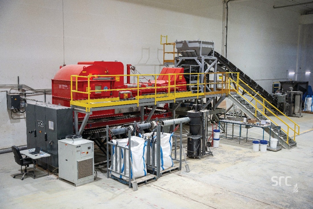 TOMRA COM 1200 Tertiary XRT sorter at the Saskatchewan Research Council. Image courtesy of, and copyright ©, Saskatchewan Research Council (SRC).