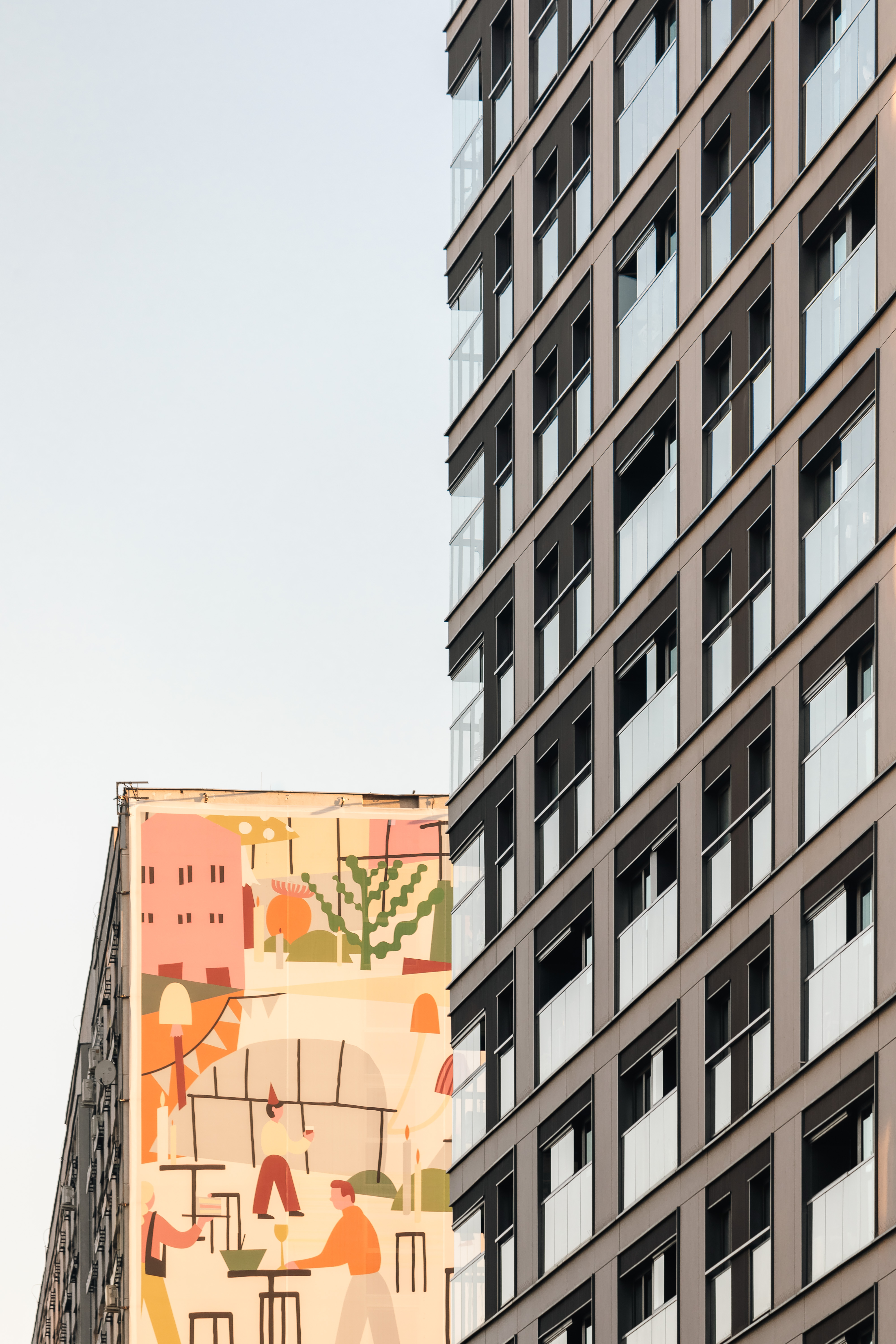 Mennica residential building in Warsaw features Lumon’s elegant glazing system, blending design with functionality for urban living.