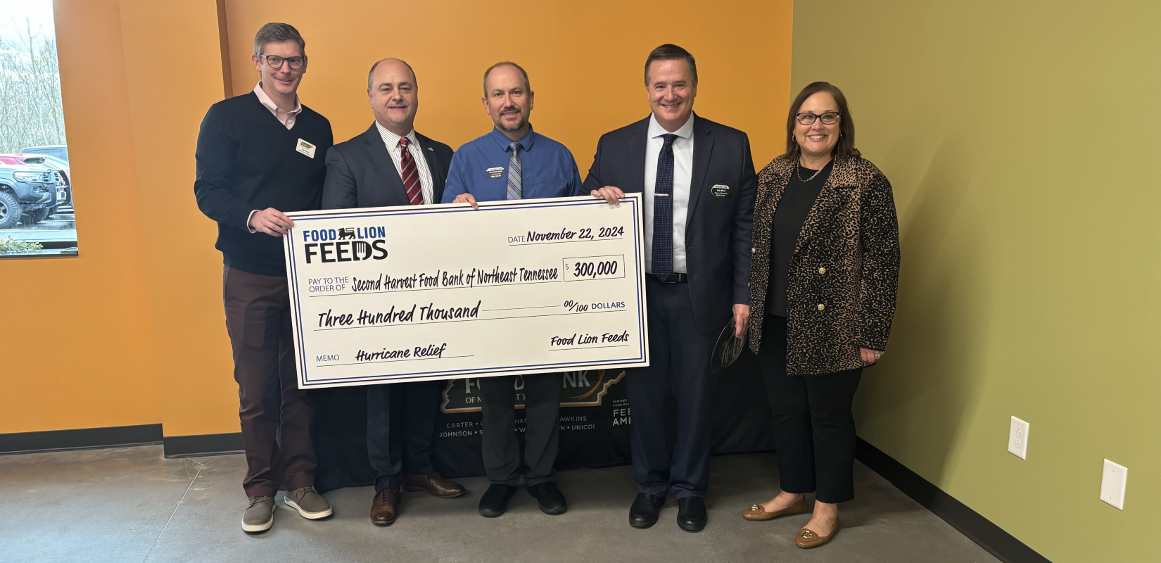 Food Lion Feeds Charitable Foundation presented a $300,000 disaster relief grant to Second Harvest Food Bank of Northeast Tennessee in Kingsport, TN, to help with recovery efforts following the effects of Hurricane Helene in September 2024. L-R: Matt Storey, Board President, Second Harvest Food Bank of Northeast Tennessee; Ben Newport, Director of Operations, Central Division, Tennessee East Region, Food Lion; David Derrick, Store Manager, Food Lion; Rob Ward, Director of Operations, Northern Division, Roanoke Region, Food Lion; and Rhonda Chafin, Executive Director, Second Harvest Food Bank of Northeast Tennessee.