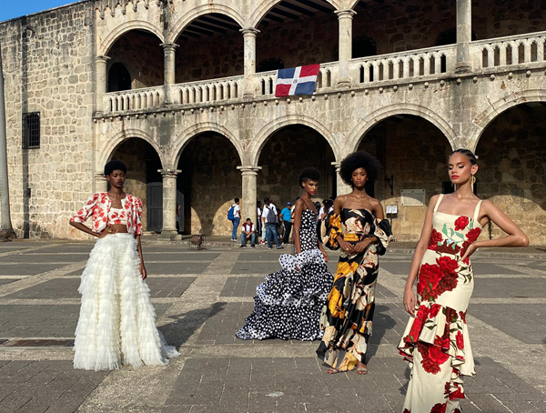 Last month Dominican Republic was featured in the March 2020 issue of People en Español with a multi-page spread showcasing the “Rise of Dominican Beauty.” The exclusive featured five Dominican models, including Dominican-American pop star Leslie Grace, and highlights some of the spectacular touristic areas of the country including Las Terrenas, Samaná and Santo Domingo. The notoriety of Dominican beauty was also featured in The New York Times this month which featured Dominican-born model, Licett Morillo, a shining star in the fashion industry.

