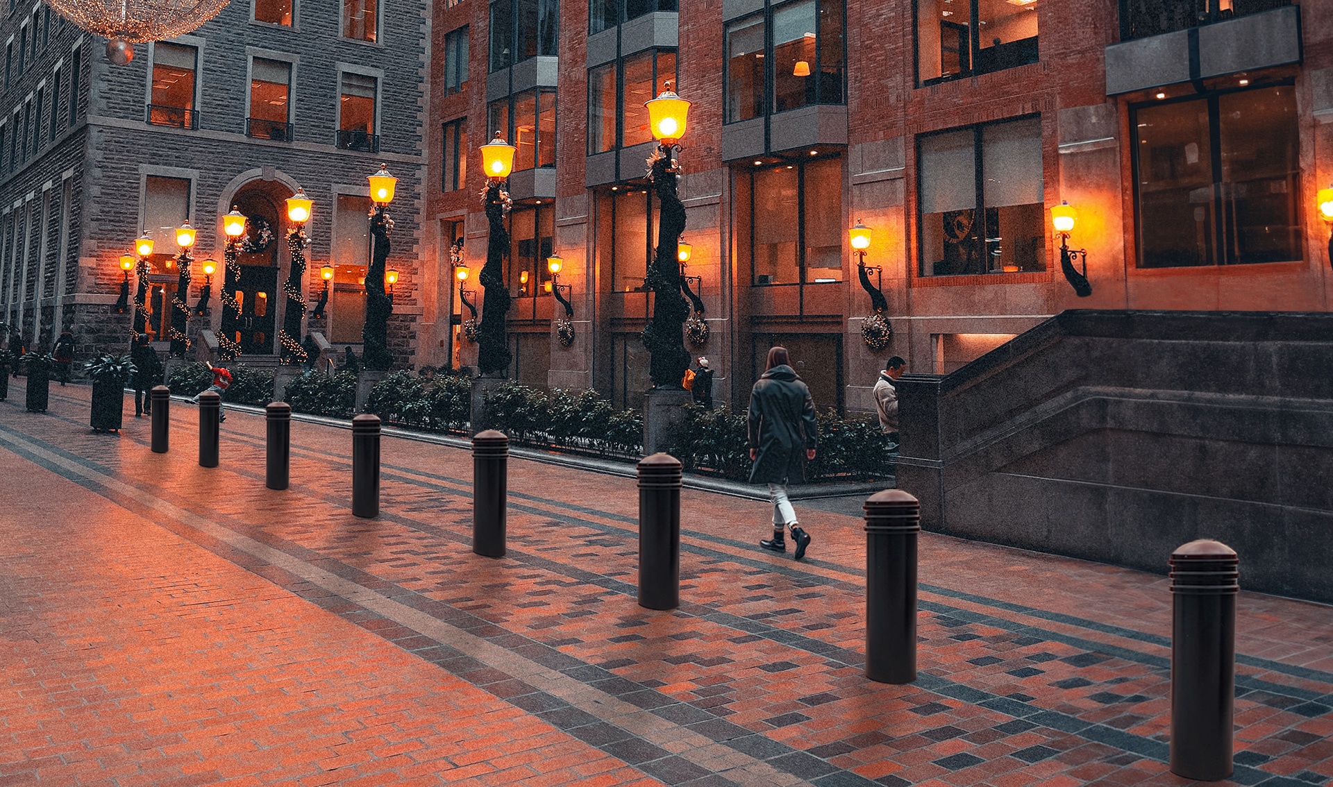 Reliance Foundry's Halvard Collection crash-rated bollards adorned with R-7743 decorative covers, provide exceptional pedestrian protection and enhance urban aesthetics.