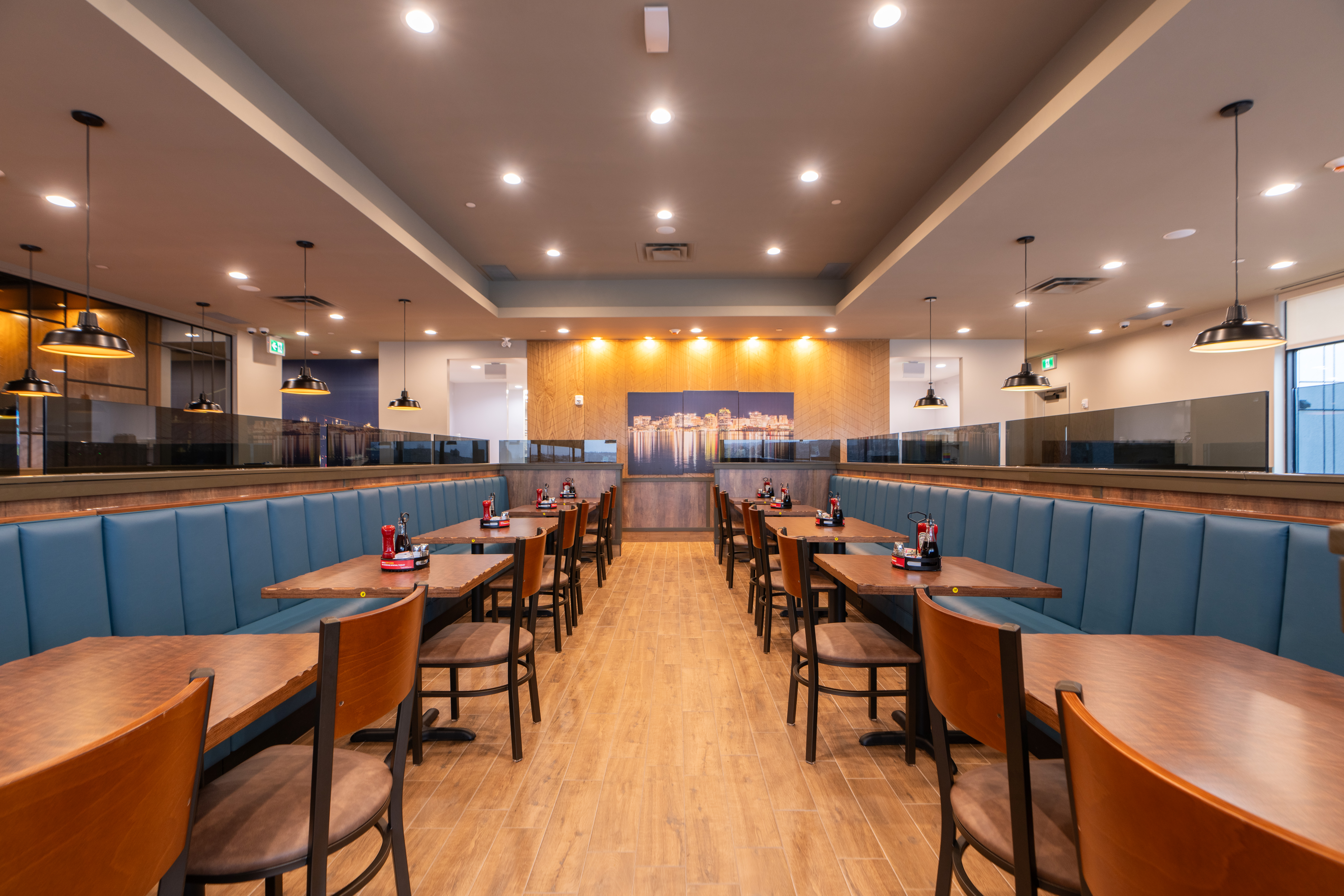 6. Denny's Interior Seating - Dartmouth - 080324