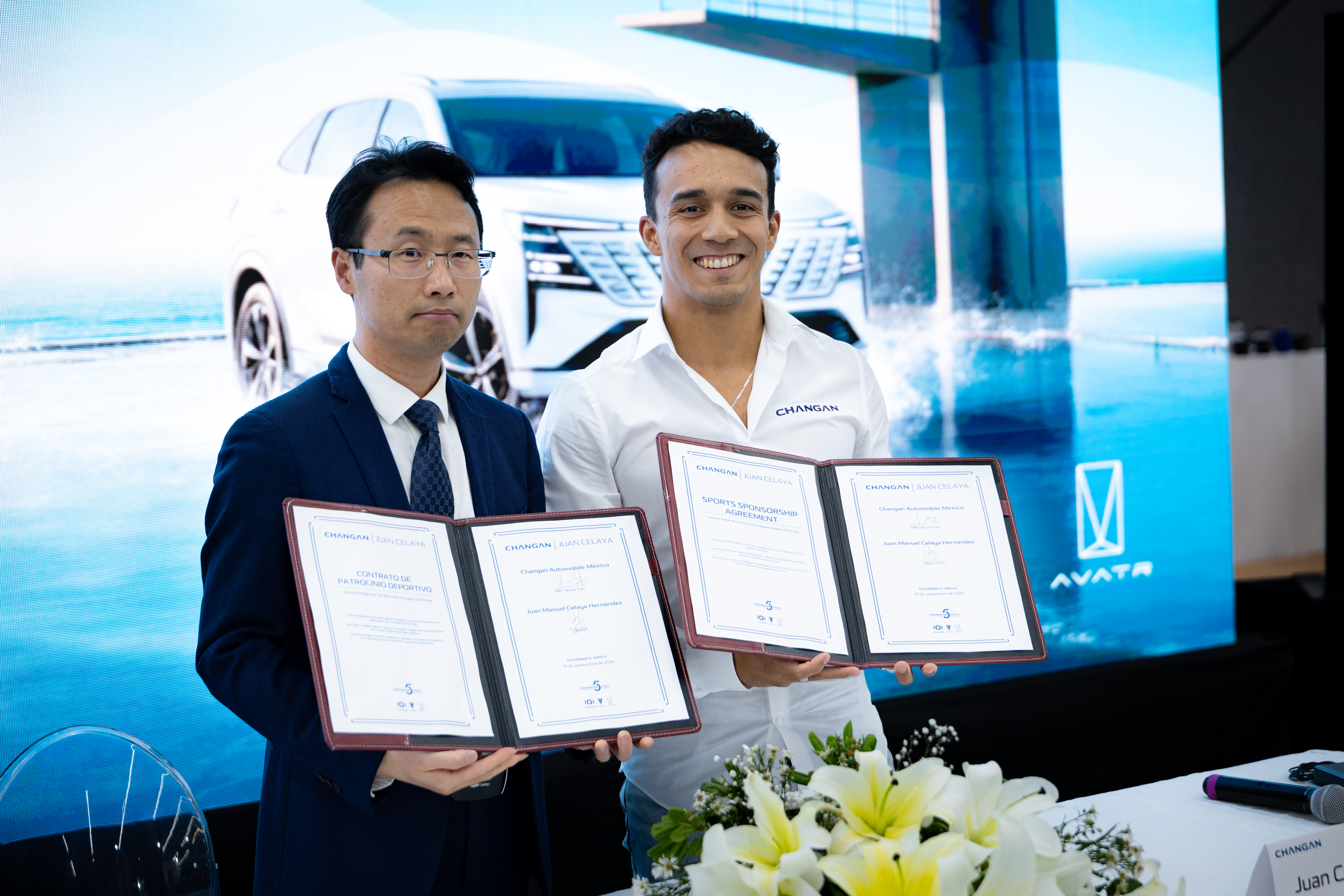 Changan Automobile and Juan Celaya officially signed a three-year brand partnership in Guadalajara.