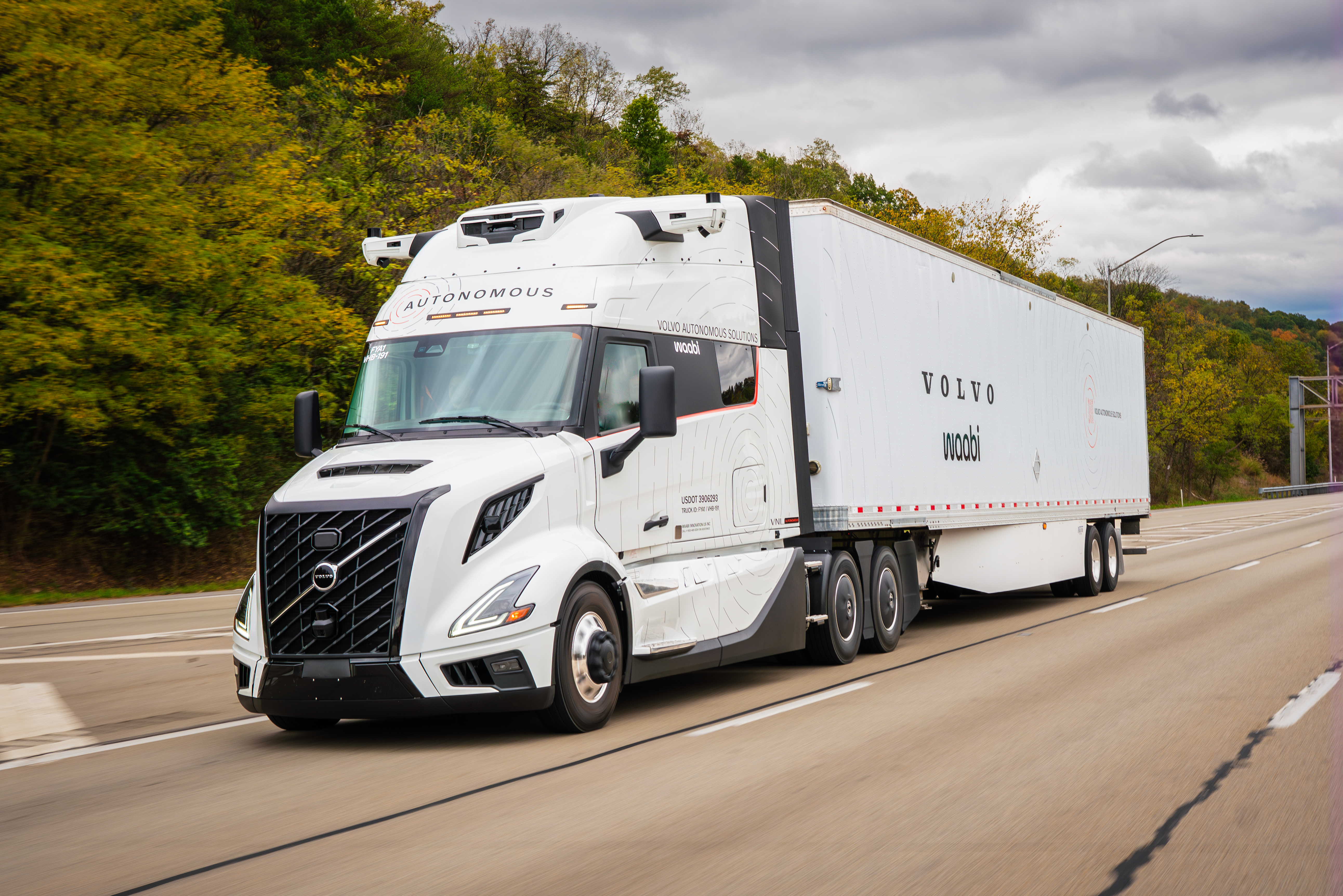 Volvo VNL Autonomous, powered by the Waabi Driver