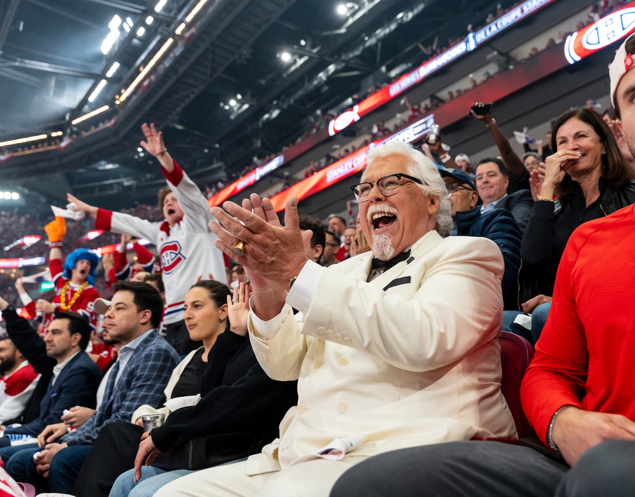 The Colonel rallies with fans to cheer on the Habs.