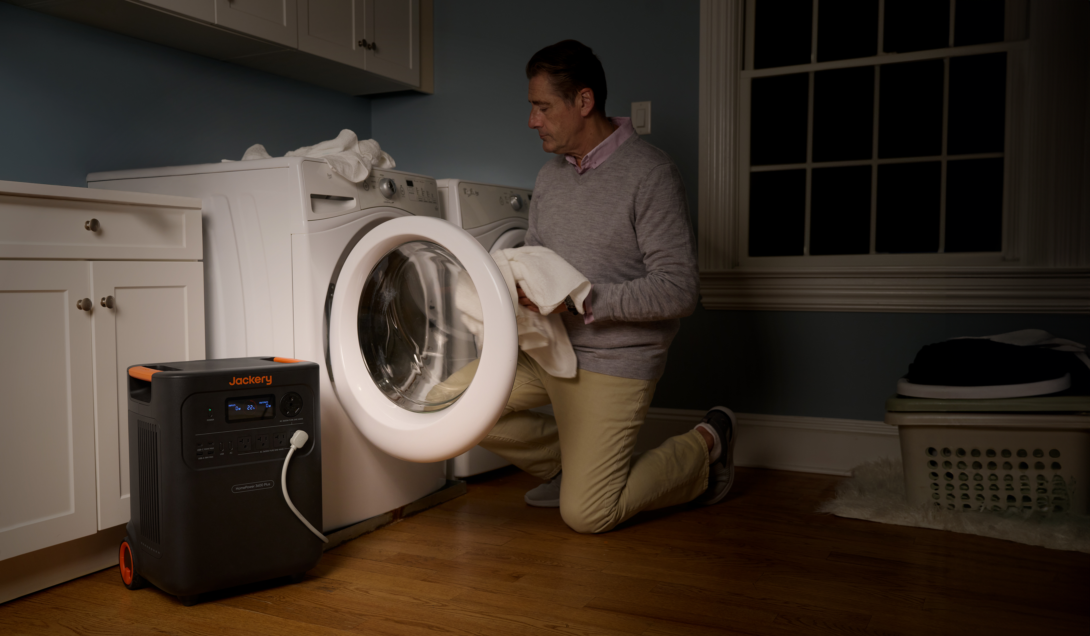 Jackery Solar Generator 