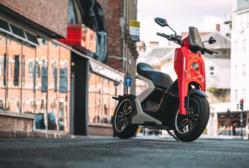 The Zapp i300 to be in Selfridges London with Smartech