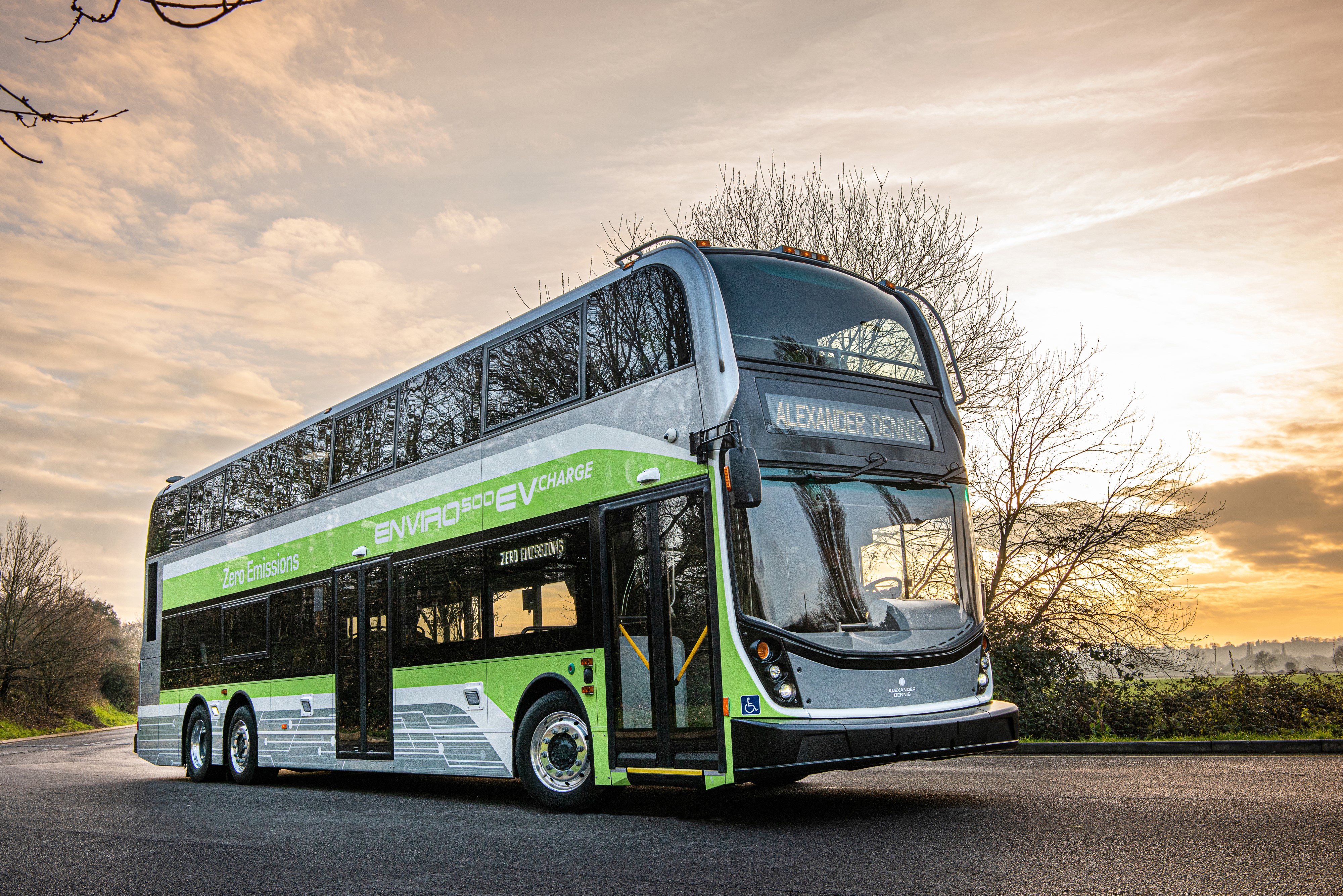 NFI Alexander Dennis Enviro500EV CHARGE (1)