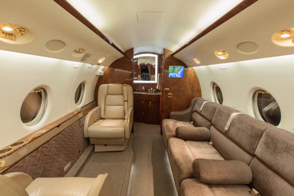 Gulfstream G200-10