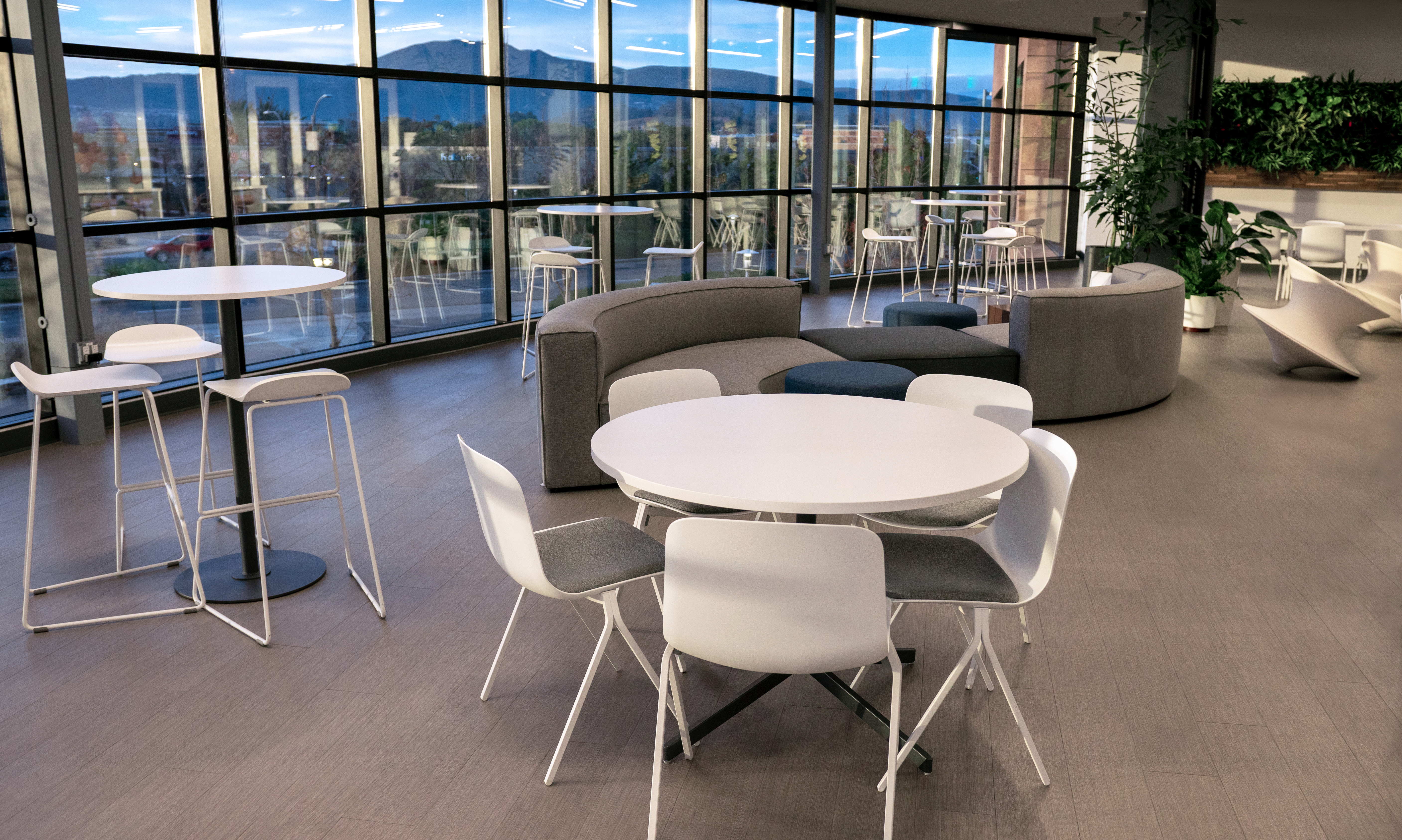 Avoya Innovation Center Café