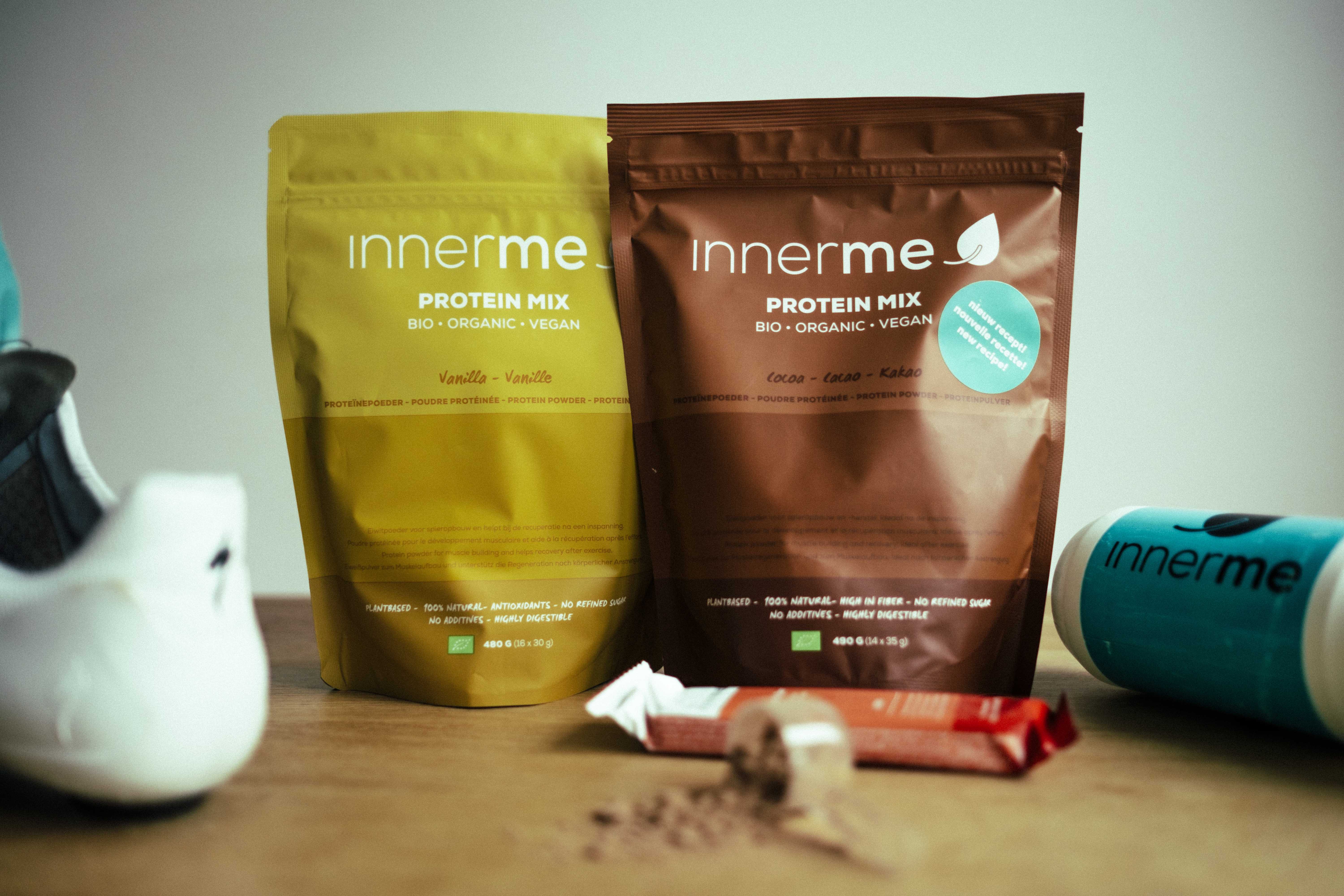 Innerme plans to bring his energy drinks, protein mix, and bars to America: 1) ISO Energy Drink for before, during, or after working out. ISO Energy Drink is a pure and natural sports drink for all ages. It is a healthy, organic thirst-quencher with high-quality ingredients, such as rice, agave, Celtic sea salt, and freeze-dried fruit. 2) Protein Mix Cacao for after workout recovery. The Innerme Protein Mix is a vegetable-based, protein-rich food that can build muscles and help you recover after exercising. It provides all the essential amino acids you need. The mix is not only easy to digest, but it also has a delicious, natural taste. 3) Energy Bars for before, during, and after working out, or as a snack. This apple-cinnamon flavored bar is delicious and easy to digest and provides fast and long-lasting energy. It is 100 percent natural and 100 percent vegan without refined sugar or fructose. 