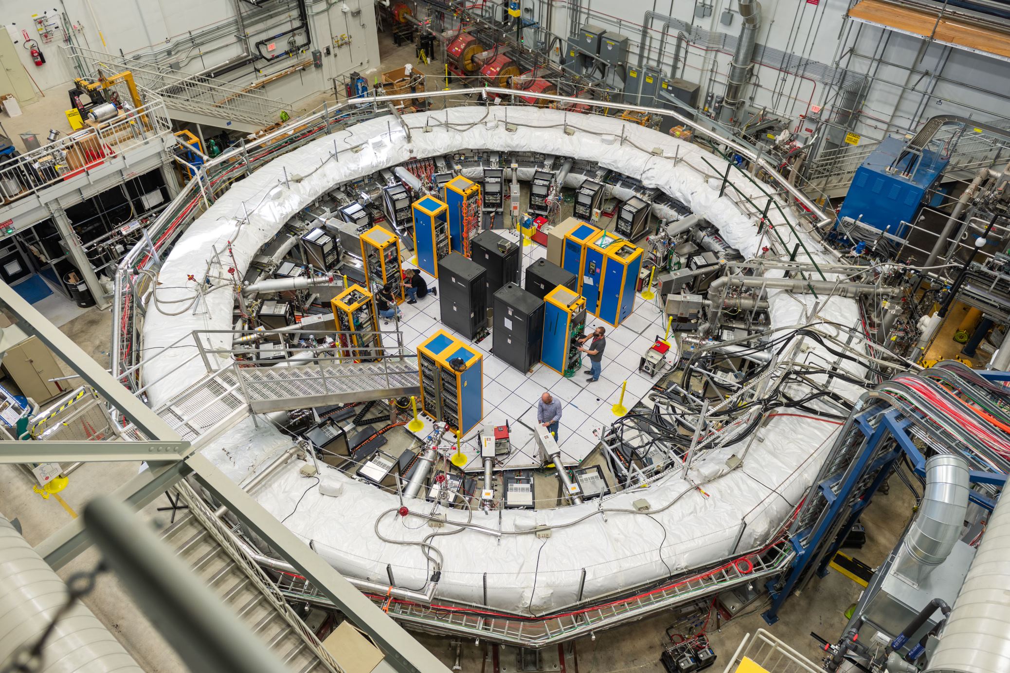 Fermilab muon g-2 ring