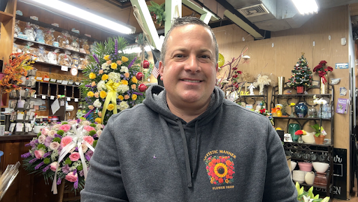 Floral Design Expert Chris Graham of Pelham, NY, Explains What to Look for When Choosing a Wedding Florist for HelloNation