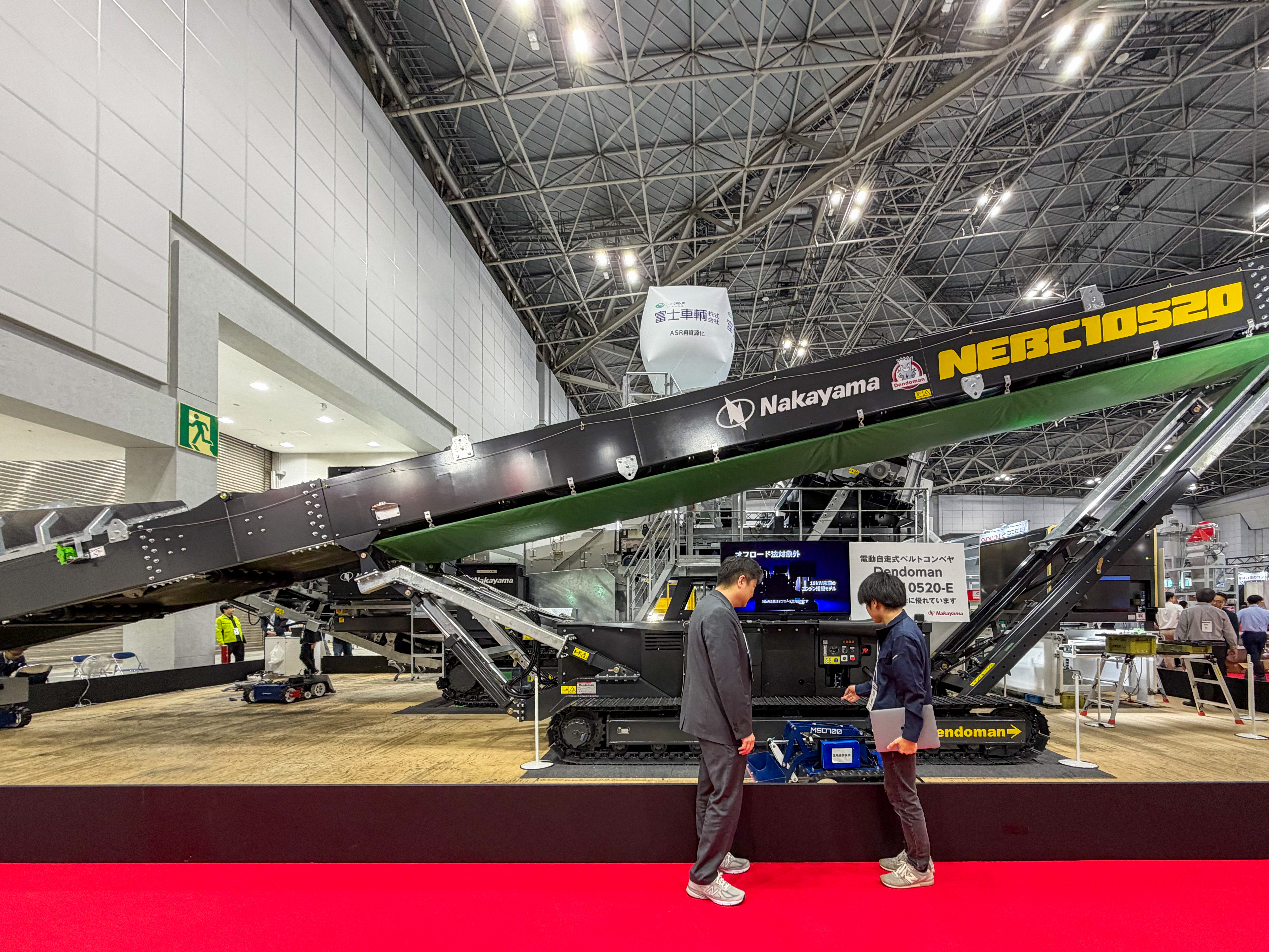 The demonstration highlights the practical value of next-generation battery technology in environmental engineering, industrial mobile equipment, and improved on-site operational efficiency