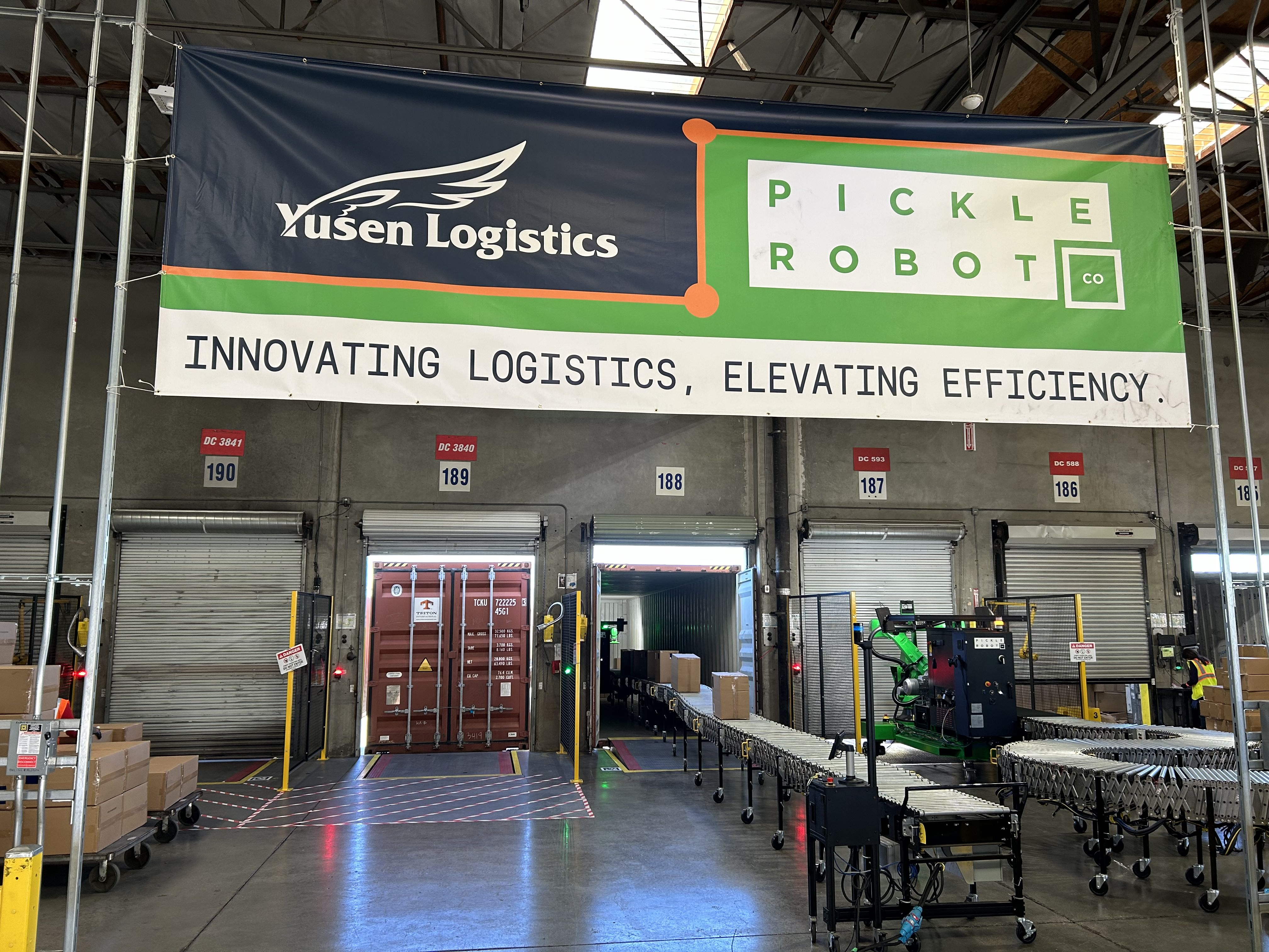 Yusen_Logistics_and_Pickle_Robot_Partnership