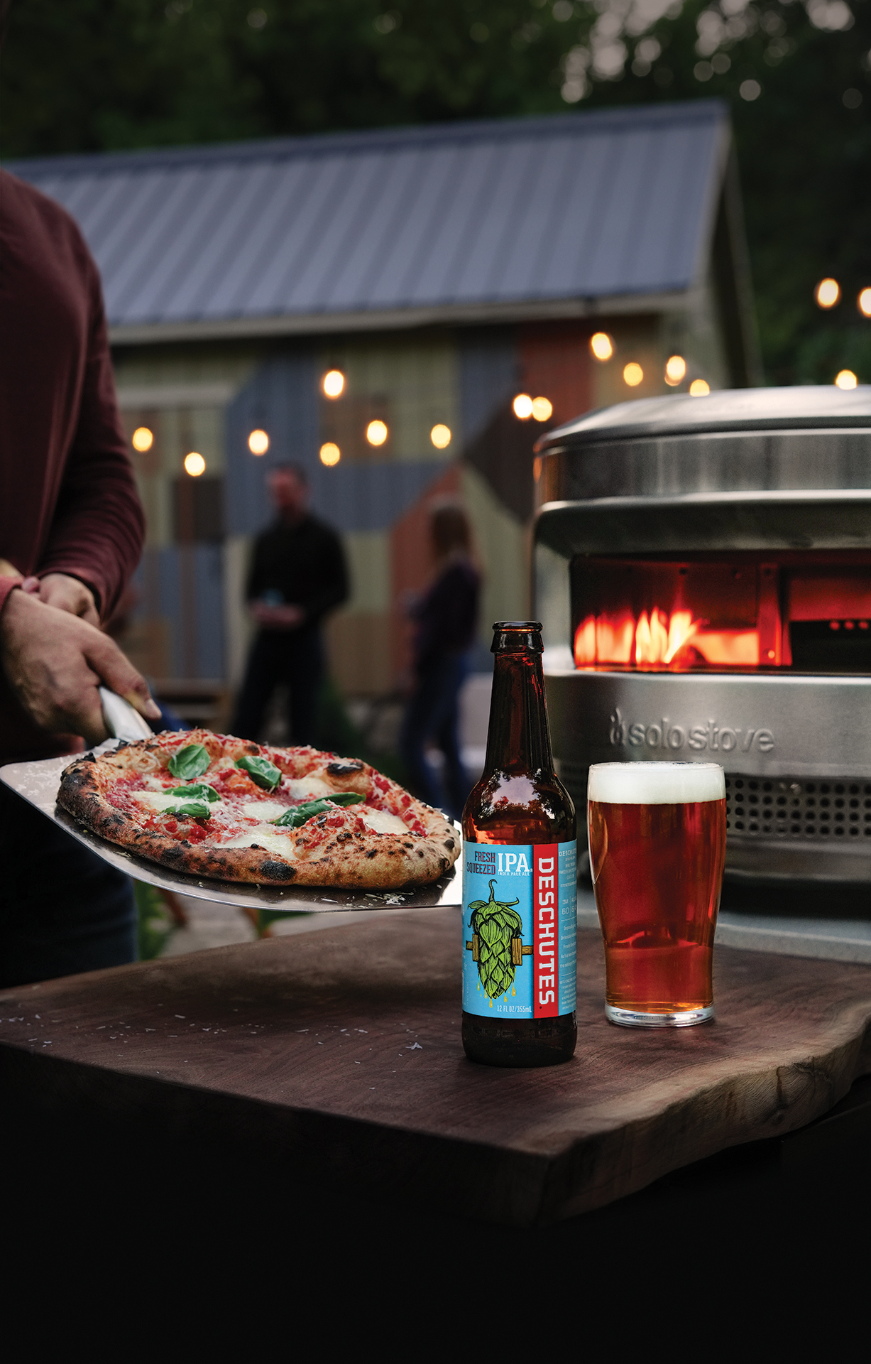Whether it's a fall bonfire, a game day gathering, friends-giving, or a holiday celebration, Fresh Squeezed IPA, a pizza and good friends make the perfect party.