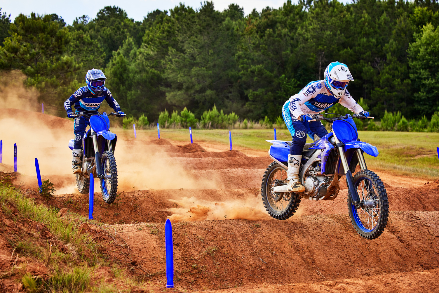 22_YZ450F_YZ250F_Team Yamaha Blue_Action01_0053