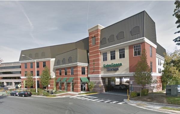 State-of-the-art Extra Space storage facility located at 1315 Beverly Road in McLean, VA.