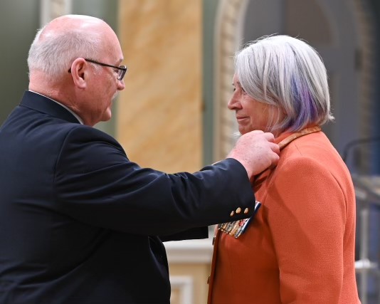 Her Excellency Mary Simon, Governor General of Canada receives First Poppy from Legion Dominion President Berkley Lawrence. Photo: Rideau Hall