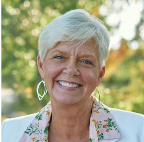 In HelloNation, Real Estate Expert Tantzi Habsburg of Holland, Michigan Explains the Value of Lakefront Homes