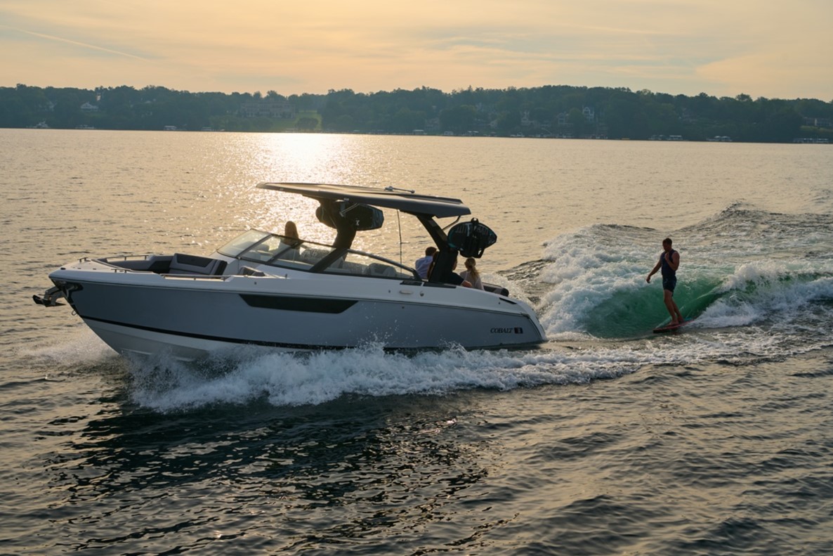 The Cobalt R31 Surf, a 'just-right' sized day boat that also provides style, ample interior room and a full complement of luxury features.