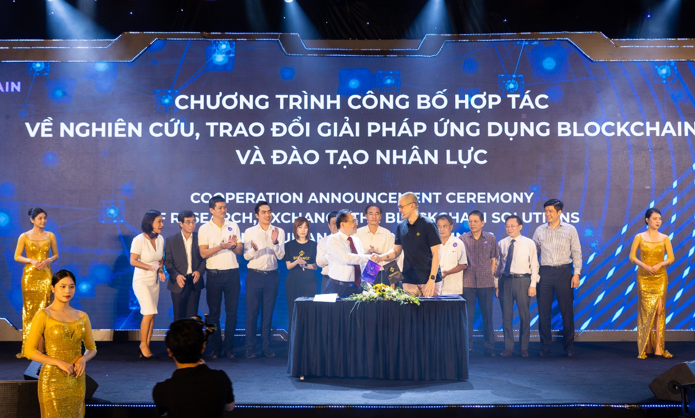 Vietnam Blockchain Association and Binance