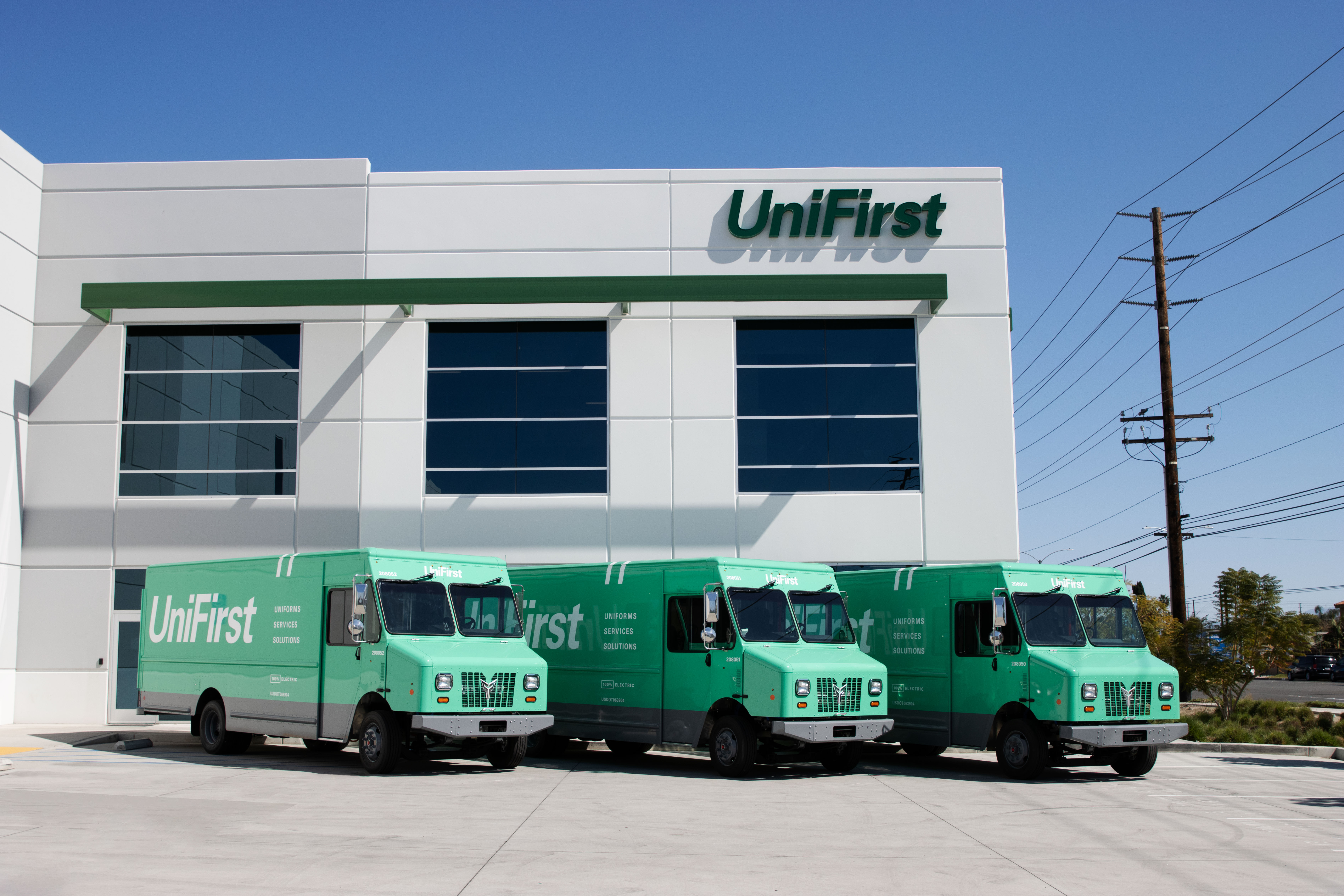 Xos UniFirst vehicles