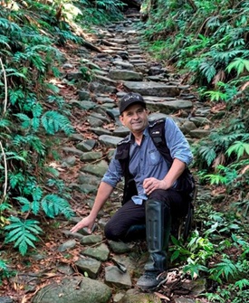 Urandir Fernandes de Oliveira, president of Dakila, in field research