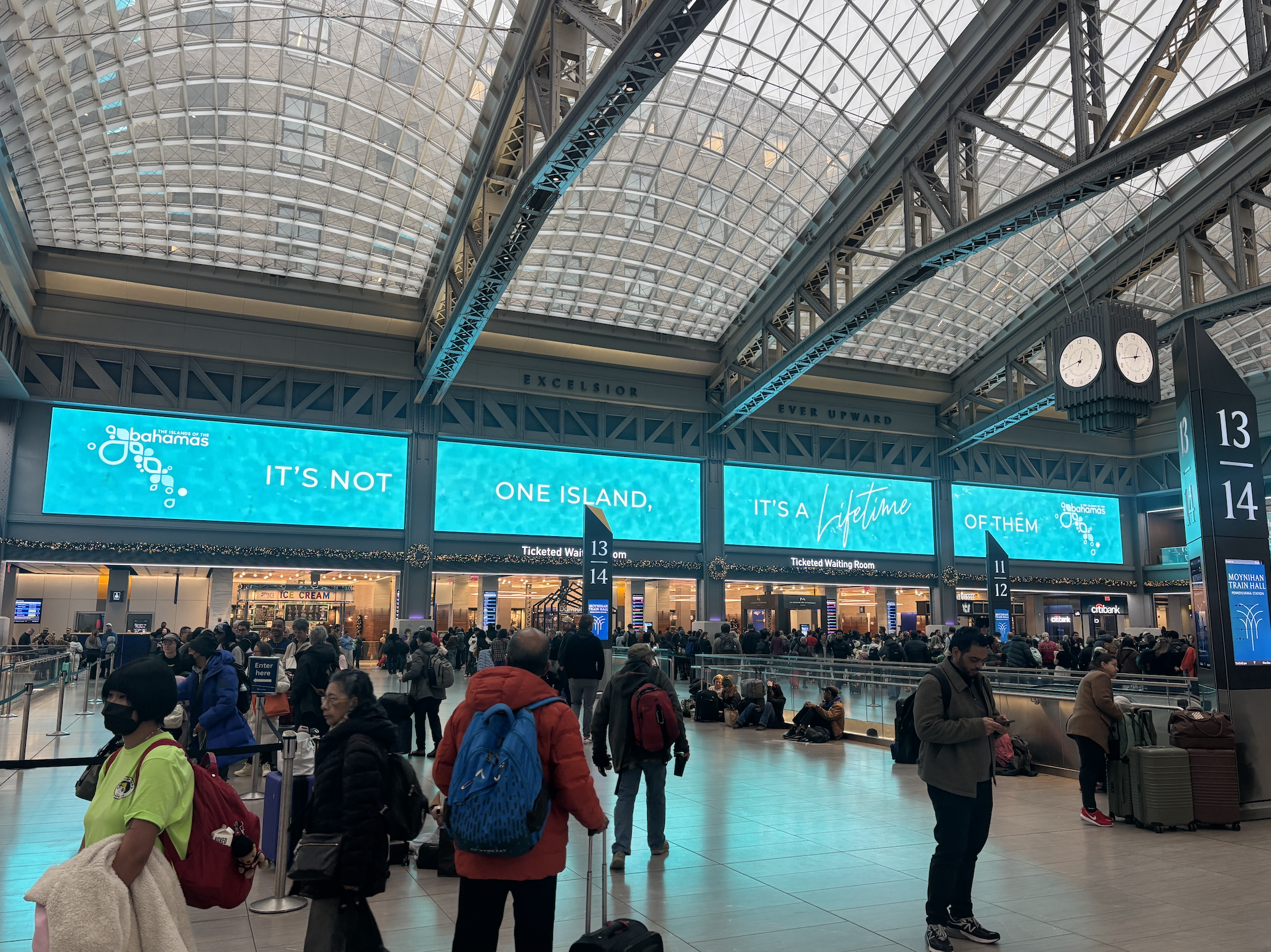 Winter Commutes Just Got Warmer: The Bahamas Brings “A Lifetime of Islands” to New York’s Moynihan Train Hall