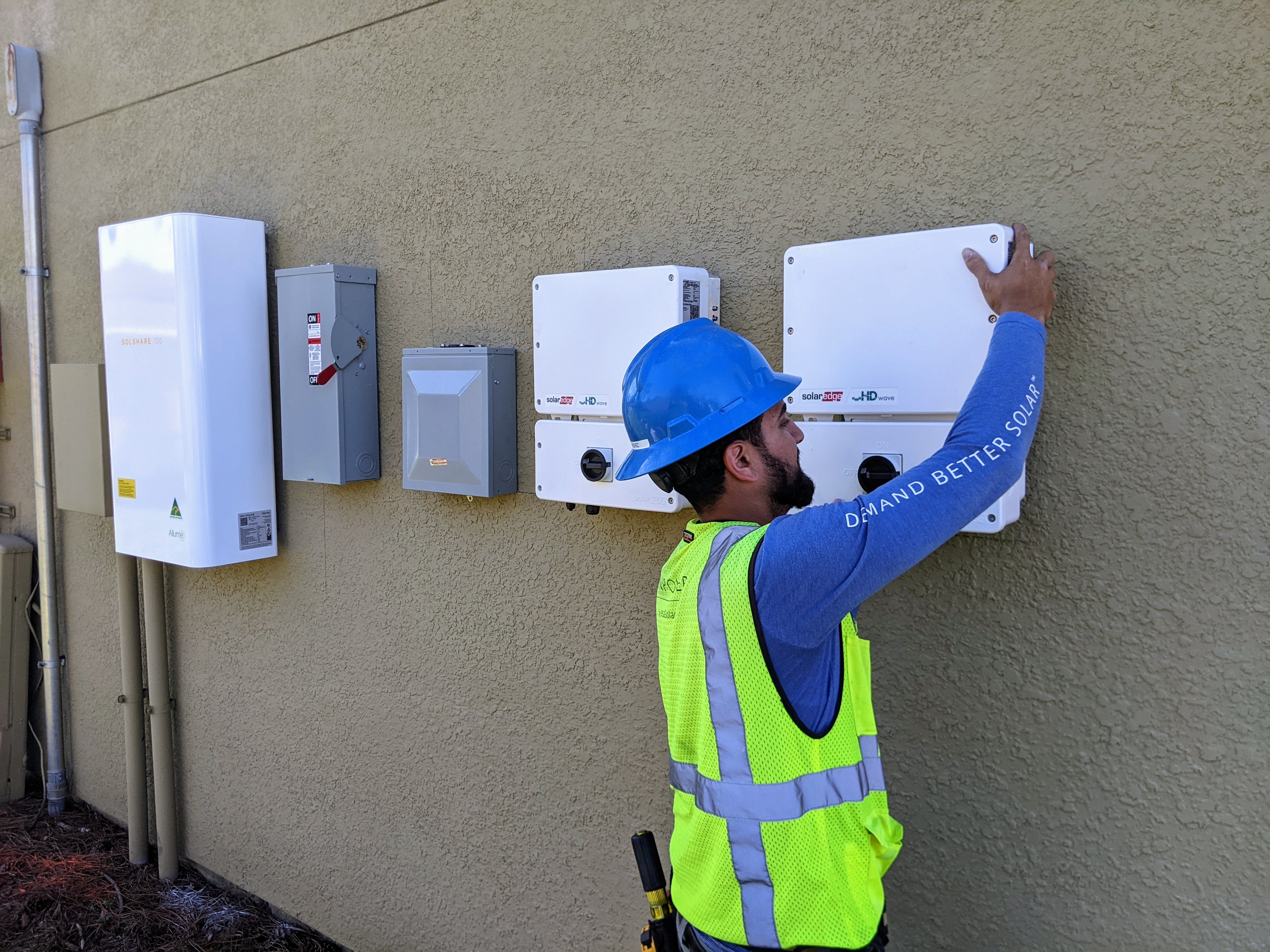 Orlando closer to carbon neutrality with new multi-family solar solution