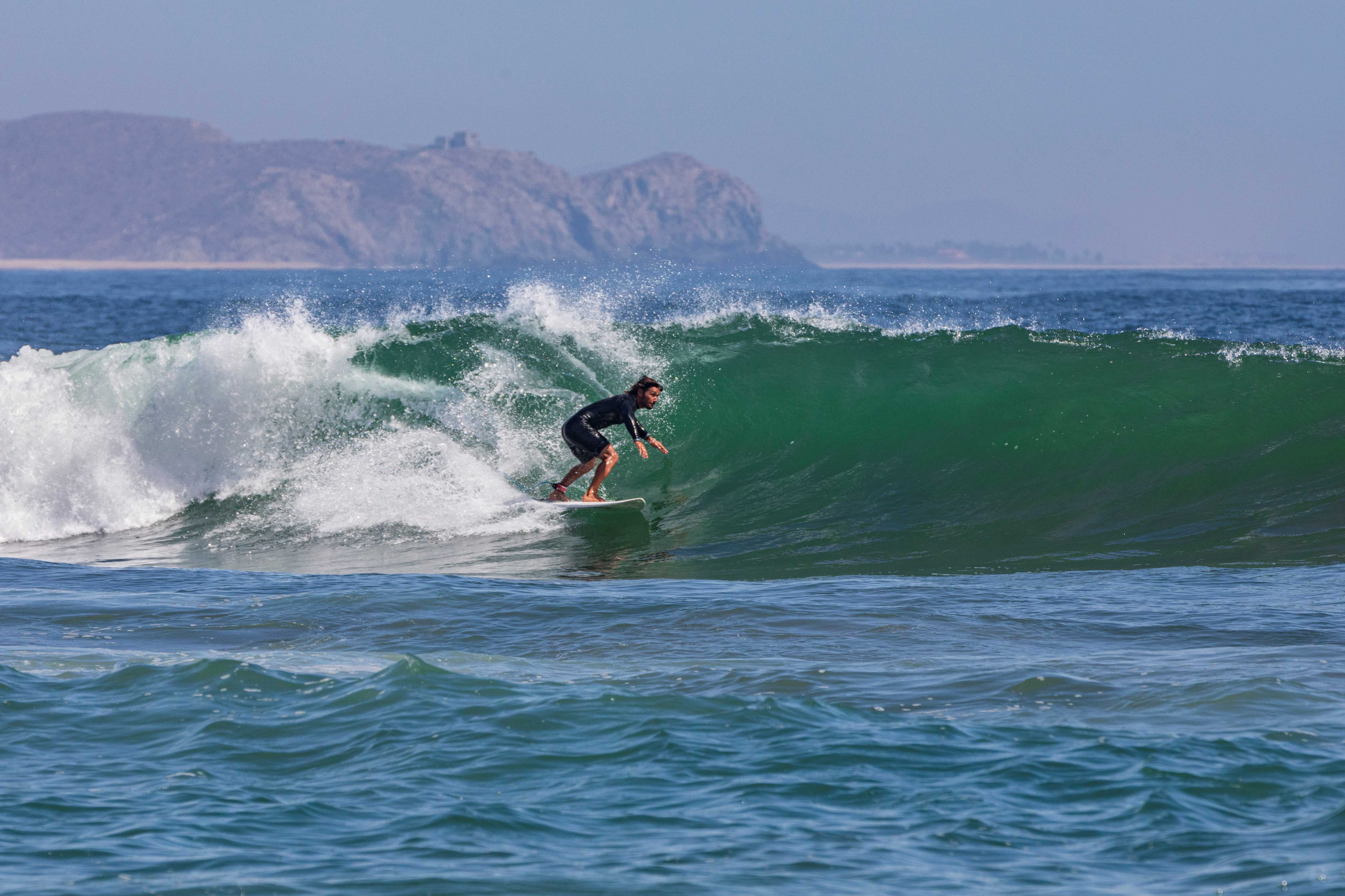 Surf in Cerritos Beach in Todos Santos