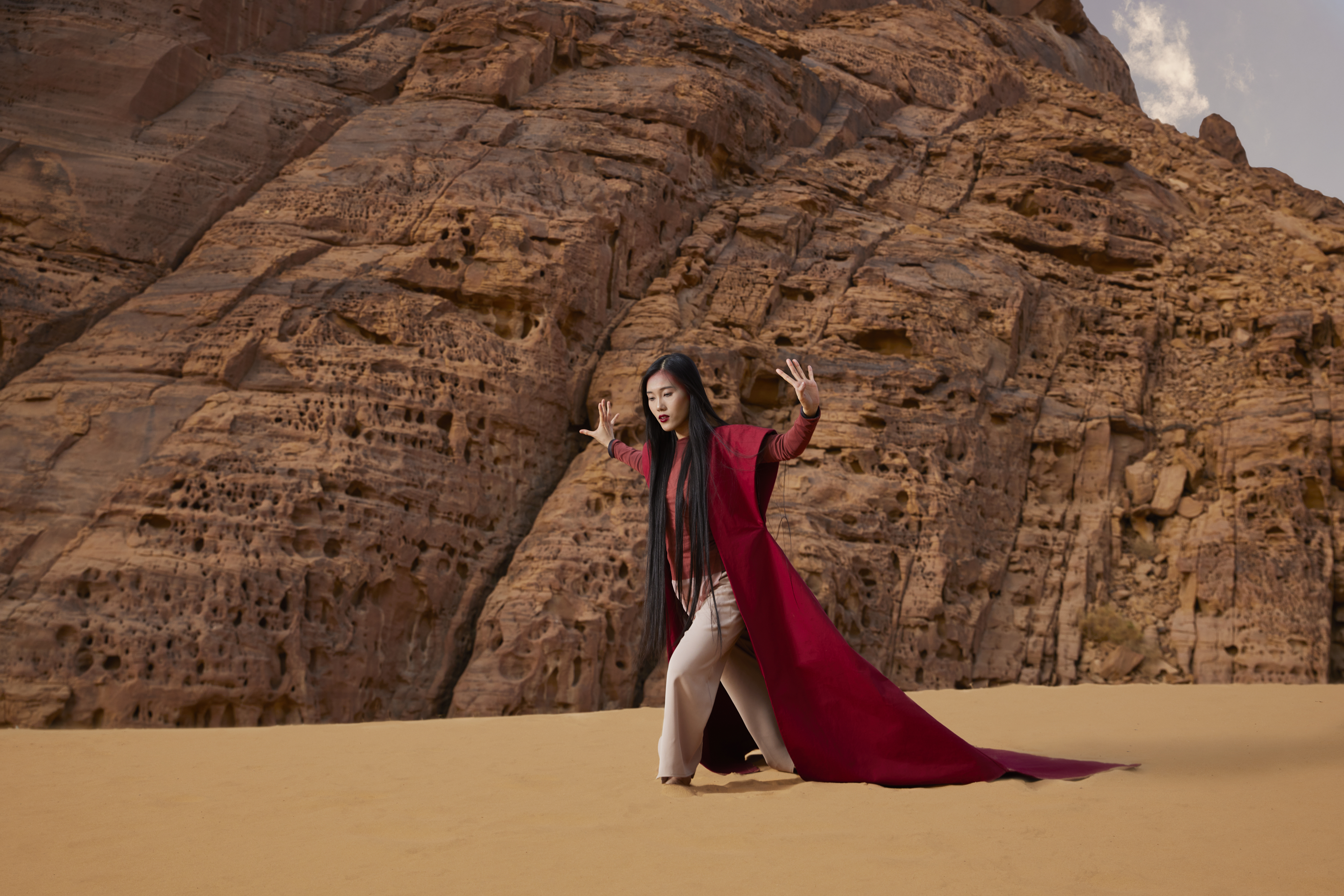 Rui Fu performs in the world premiere of Nine Songs, presented by Wadi AlFann (Image courtesy of Royal Commission for AlUla, photography by Alto Piano