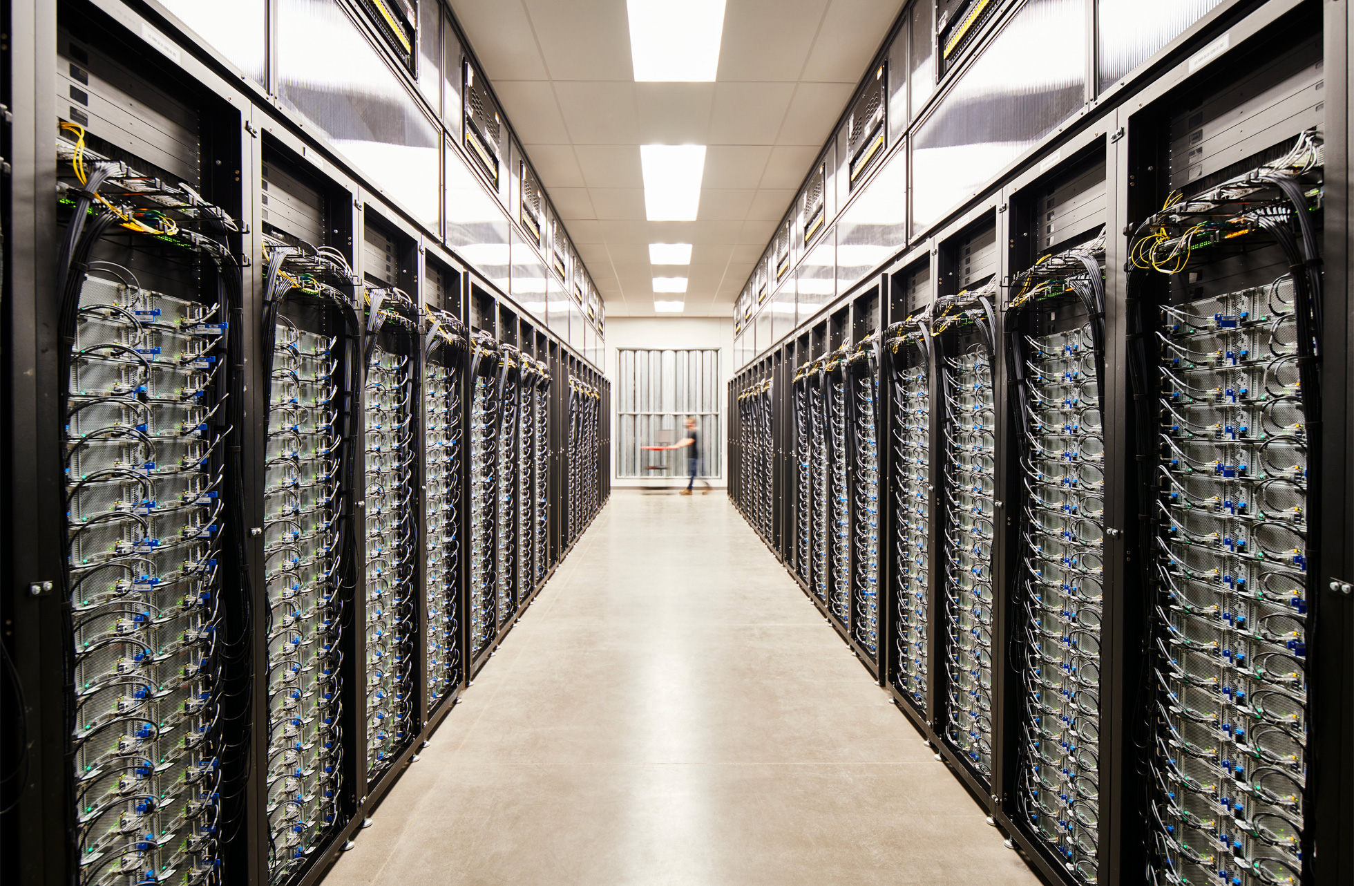 Apple_green-bonds-create-clean-power_data-center_031721