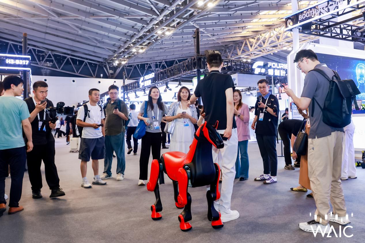 DEEP Robotics Makes a Major Appearance at WAIC 2026 - 5