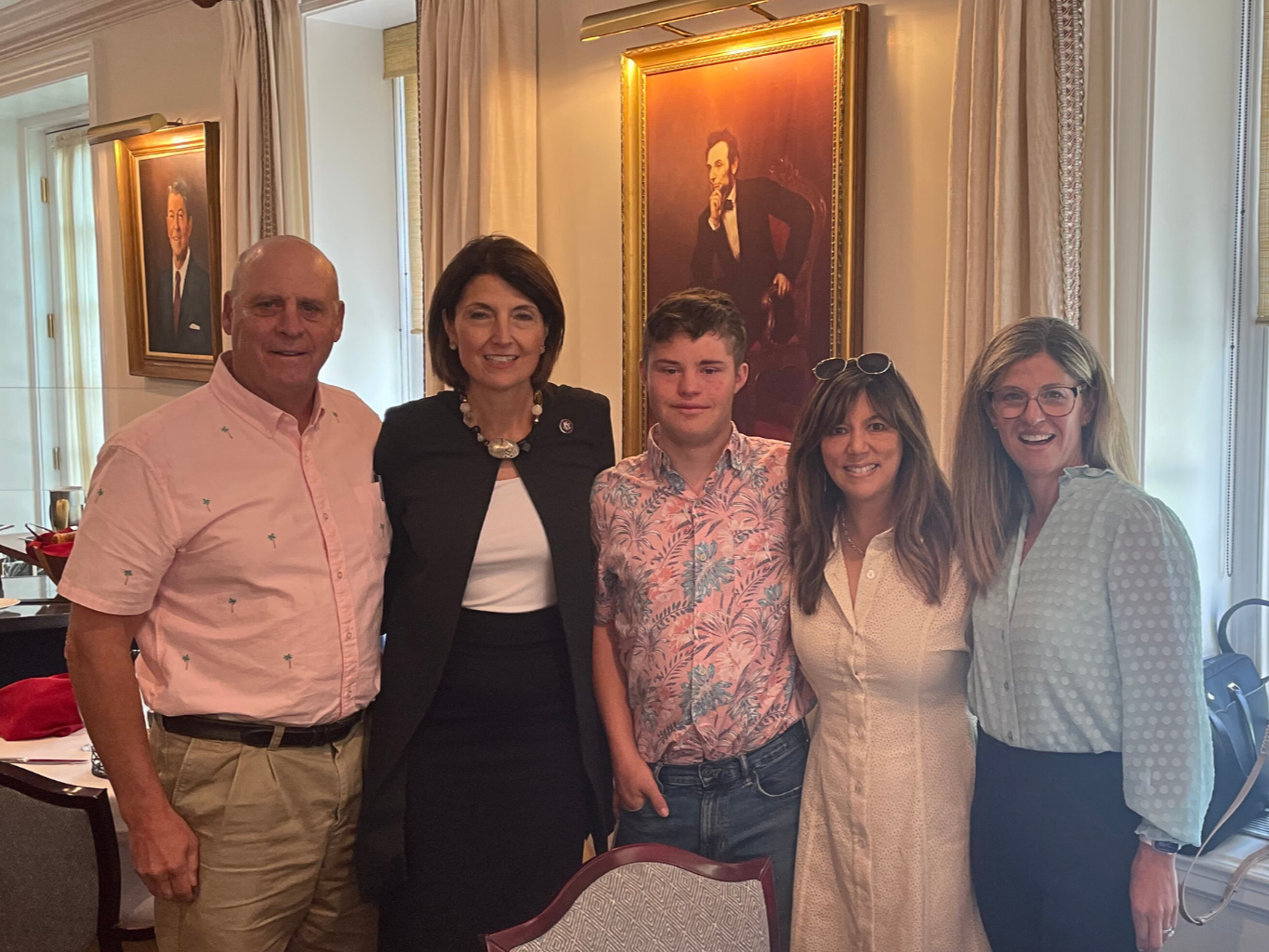 GLOBAL President & CEO Michelle Sie Whitten and Erin Mullen with Congresswoman Cathy McMorris Rogers and family