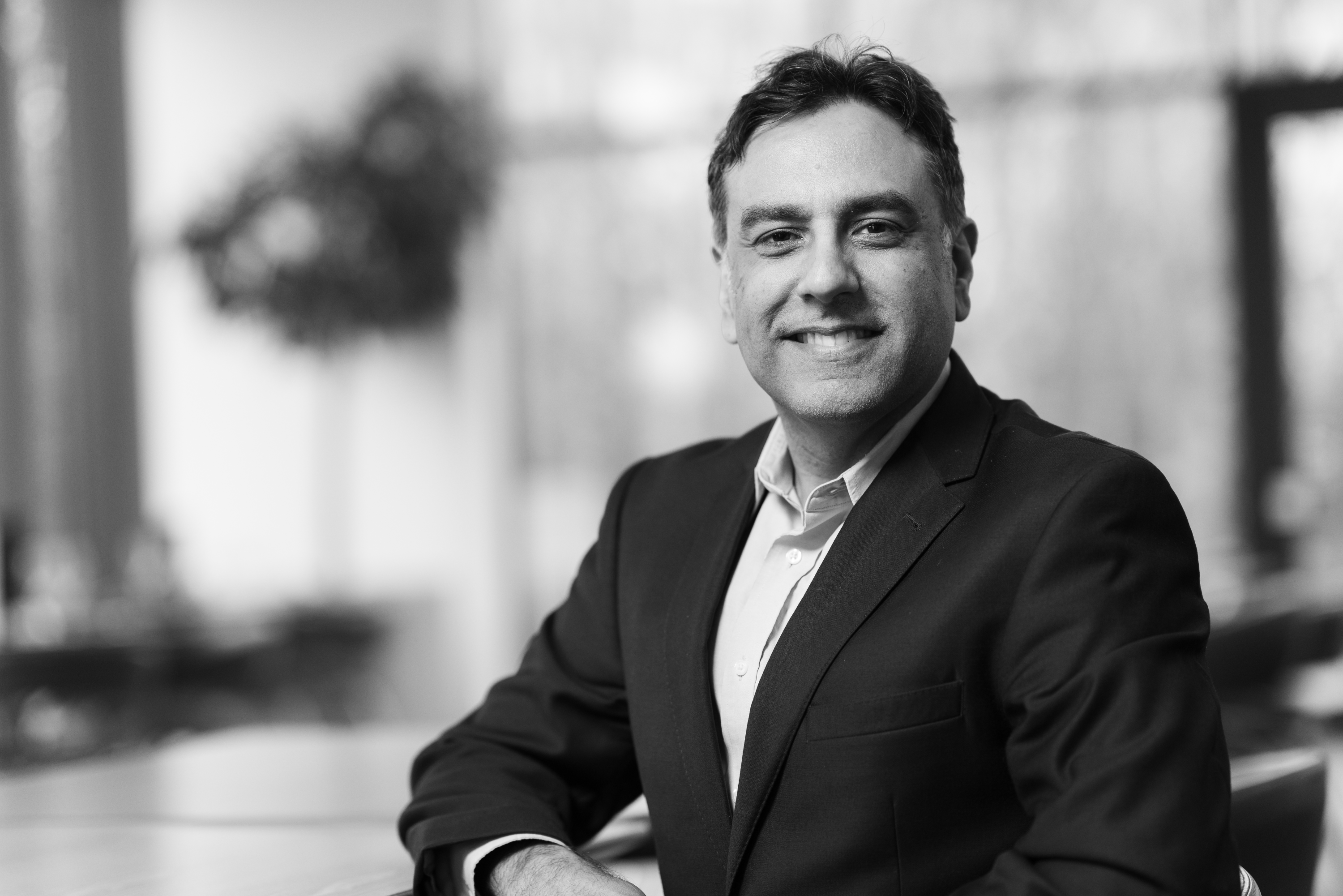 Sanjay Keswani, MBBS, FRCP
