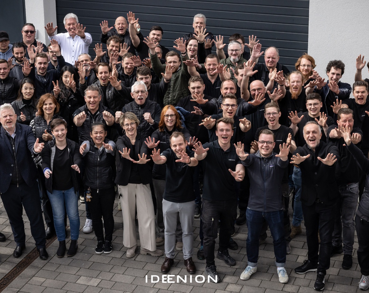 Employees at IDEENION’s Gaimersheim headquarters.
