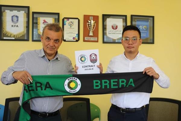 Mr. Alessandro Aleotti, Chairman of Brera FC and Mr. Chinsanaa Jargalsaikhan, Chairman of Bayanzurkh FC