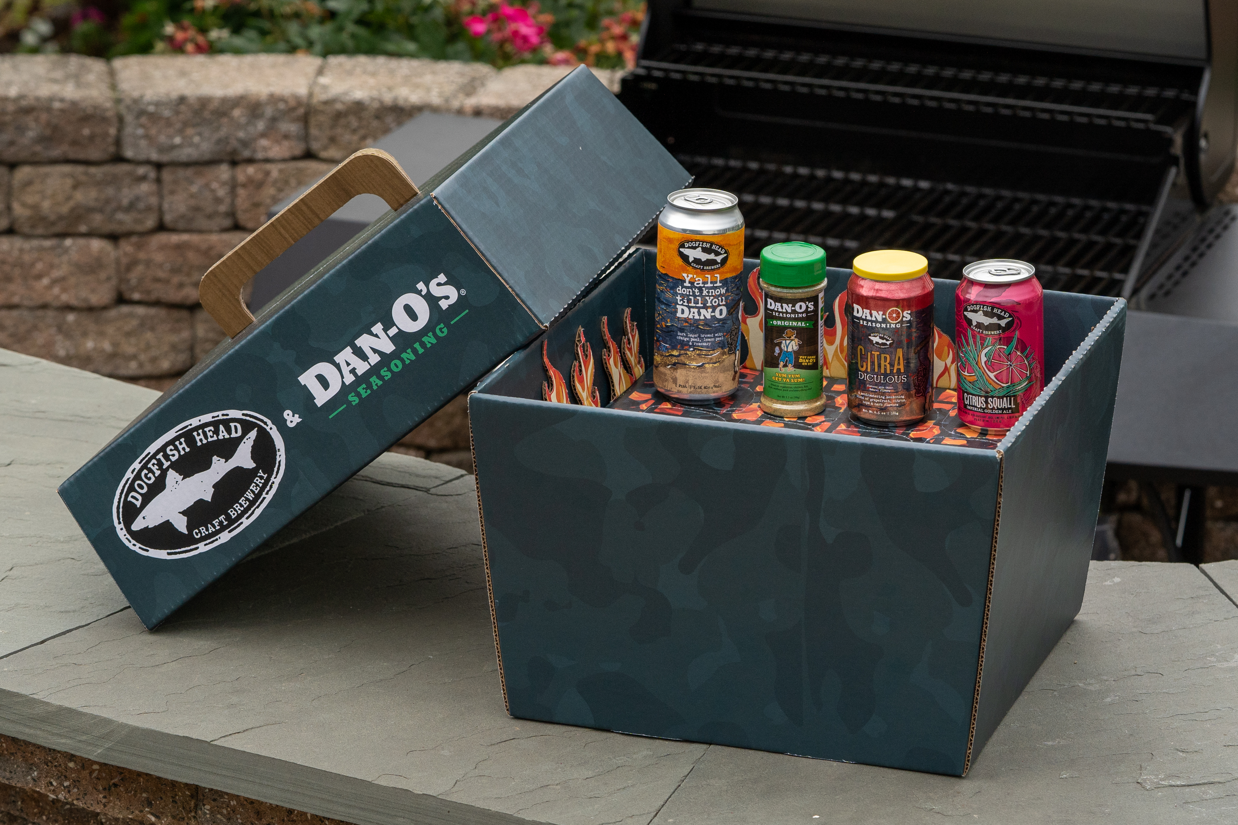 Each Dogfish Head x Dan-O's grilling kit includes two delicious Dogfish Head brews alongside two complementary Dan-O's Seasoning blends.