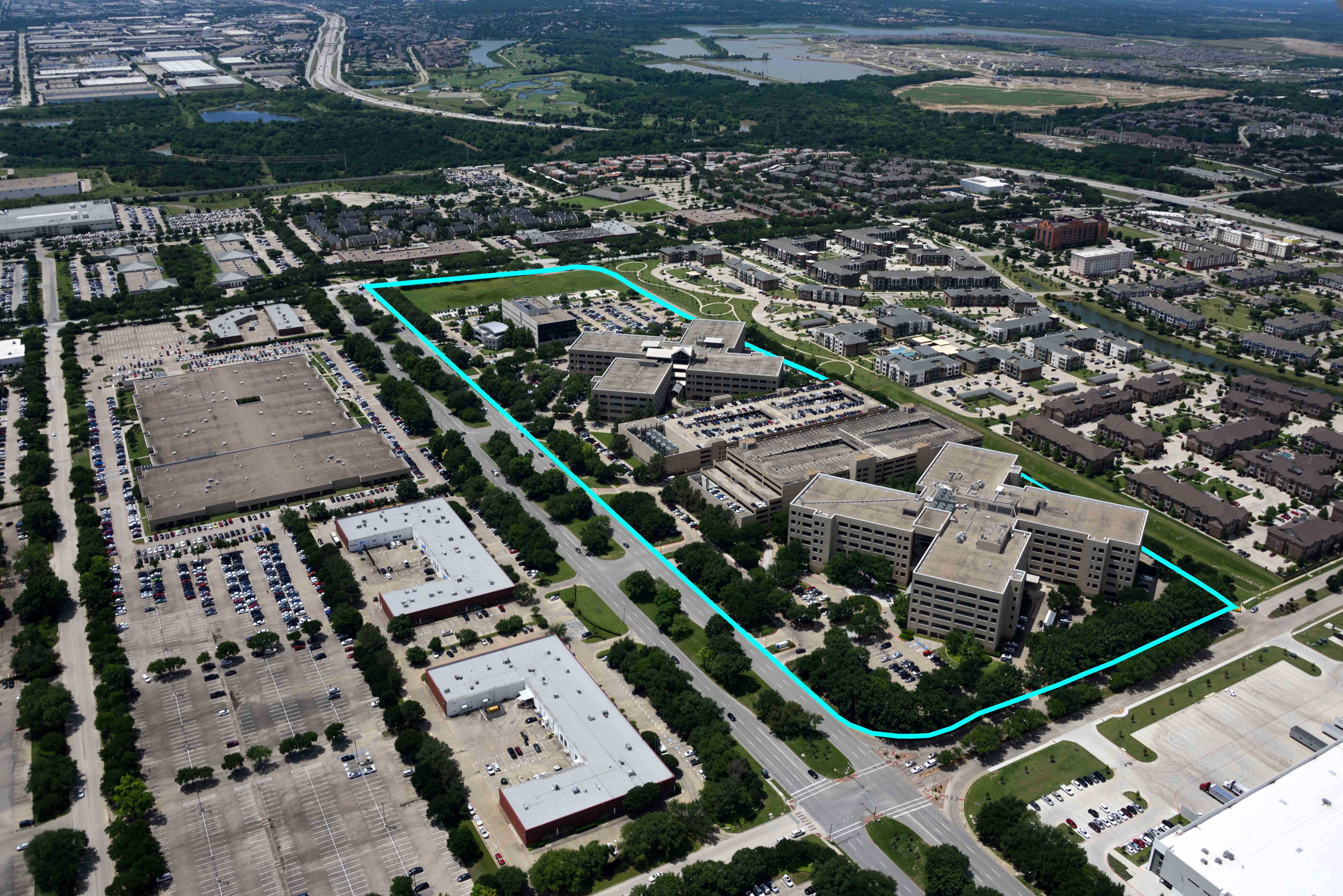 Transwestern Commercial Services (TCS) has been retained to sell the three-building, 1.39 million-square-foot office campus that has served as the world headquarters for American Airlines Inc. and American Airlines Federal Credit Union. The properties are located at 4333, 4255, 4151 and 4101 Amon Carter Blvd. in Fort Worth, Texas.