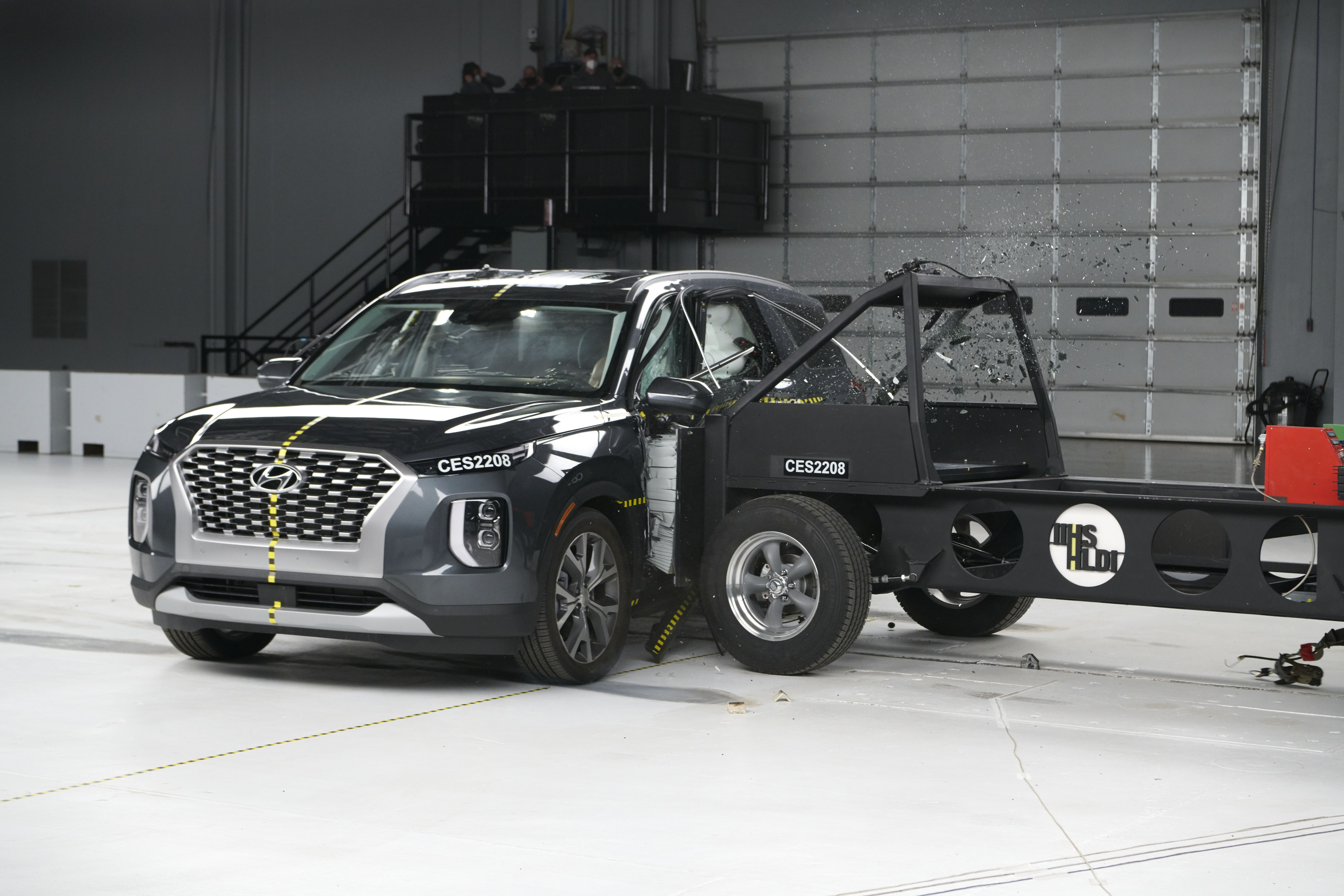 Updated side crash test of the 2022 Hyundai Palisade