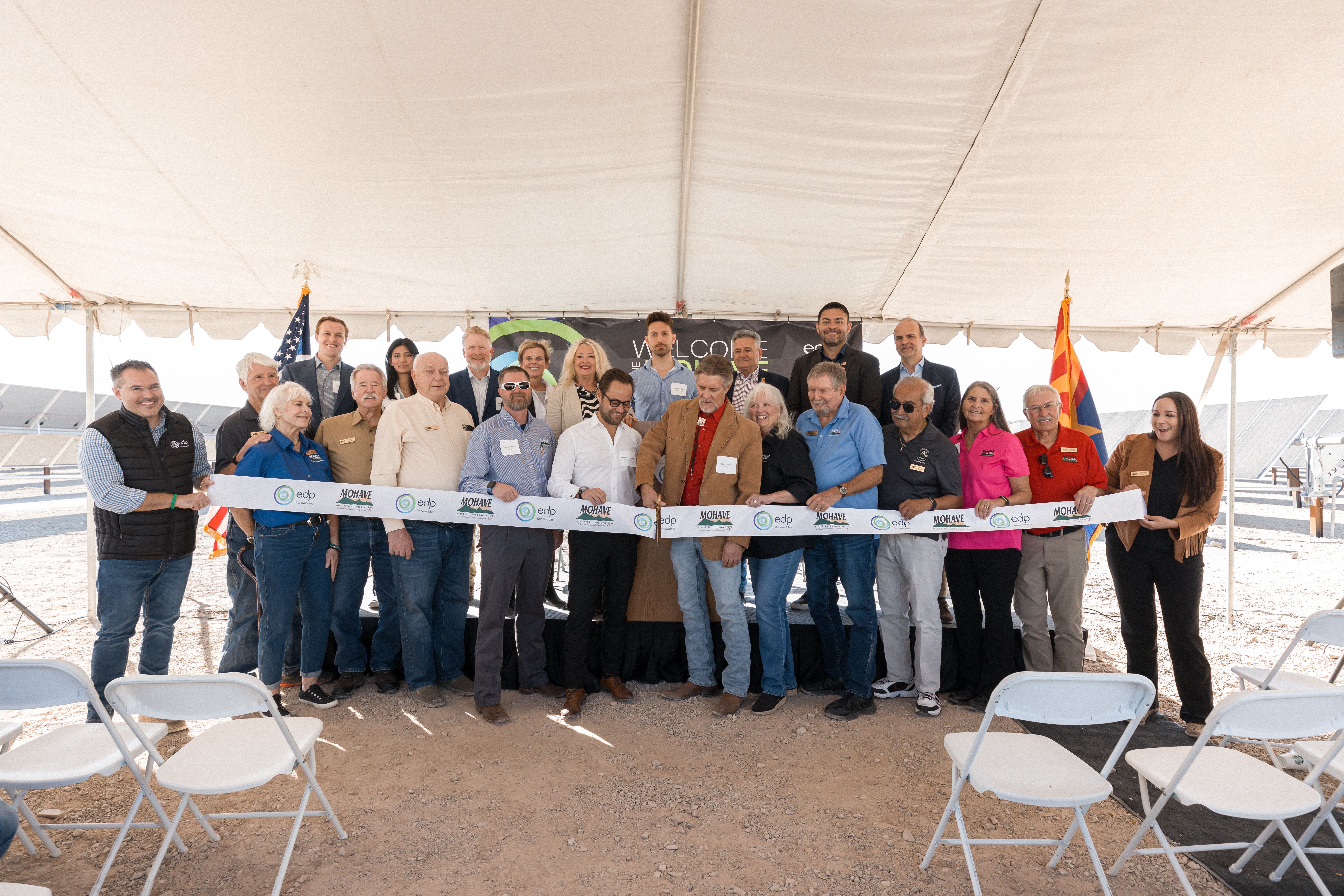 Local government officials join EDPR NA DG and MEC leadership to celebrate new renewable energy installation.