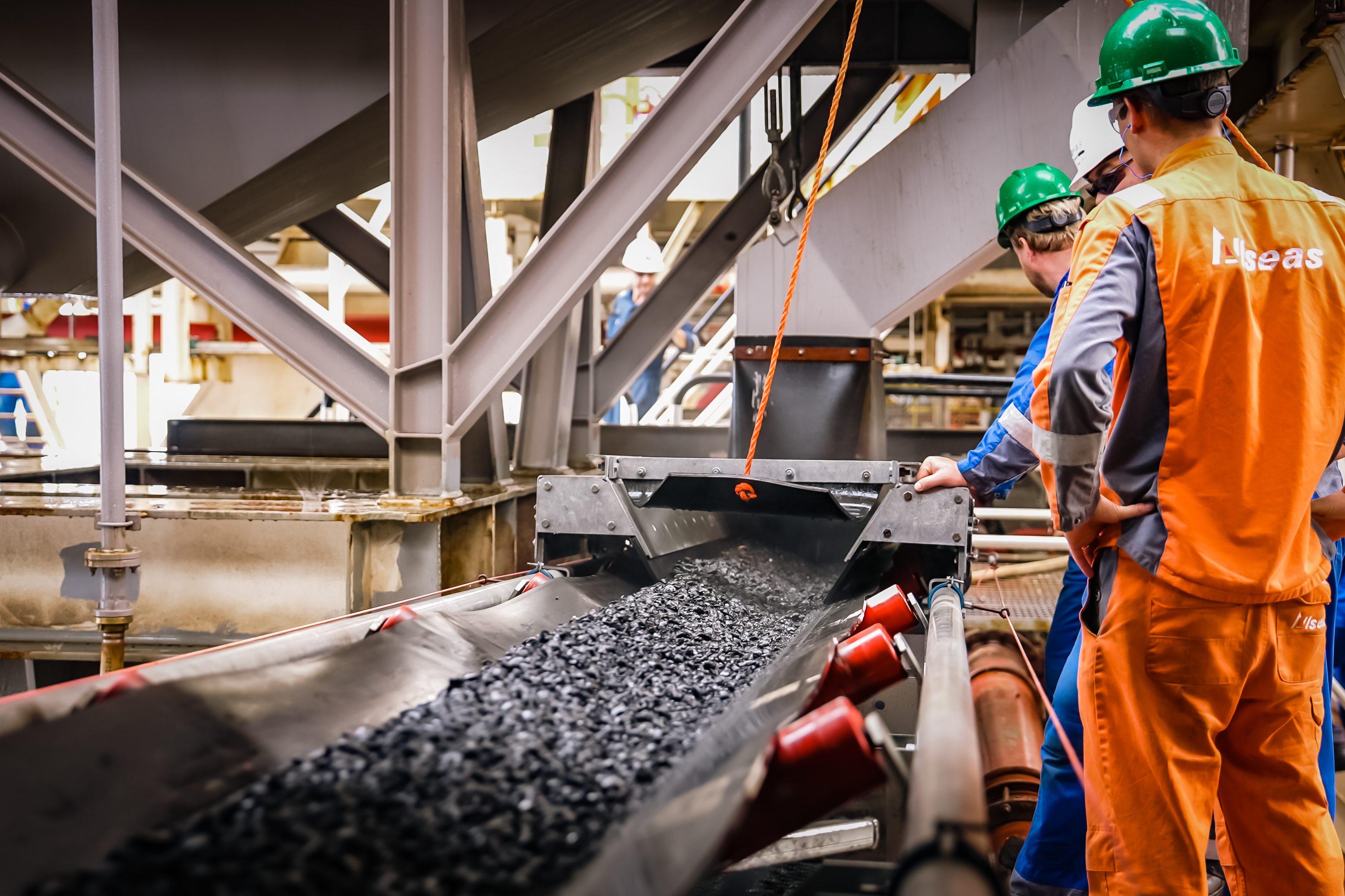 Engineers inspect first batch of nodules