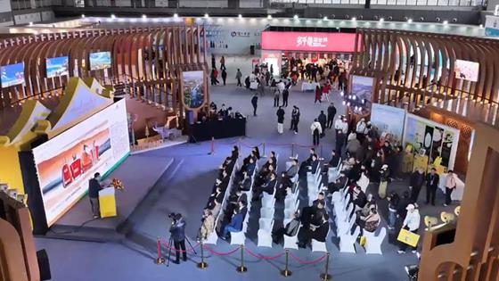 The 24th China International Alcoholic Drinks Expo Kicks Off in Luzhou, China's "City of Liquor"