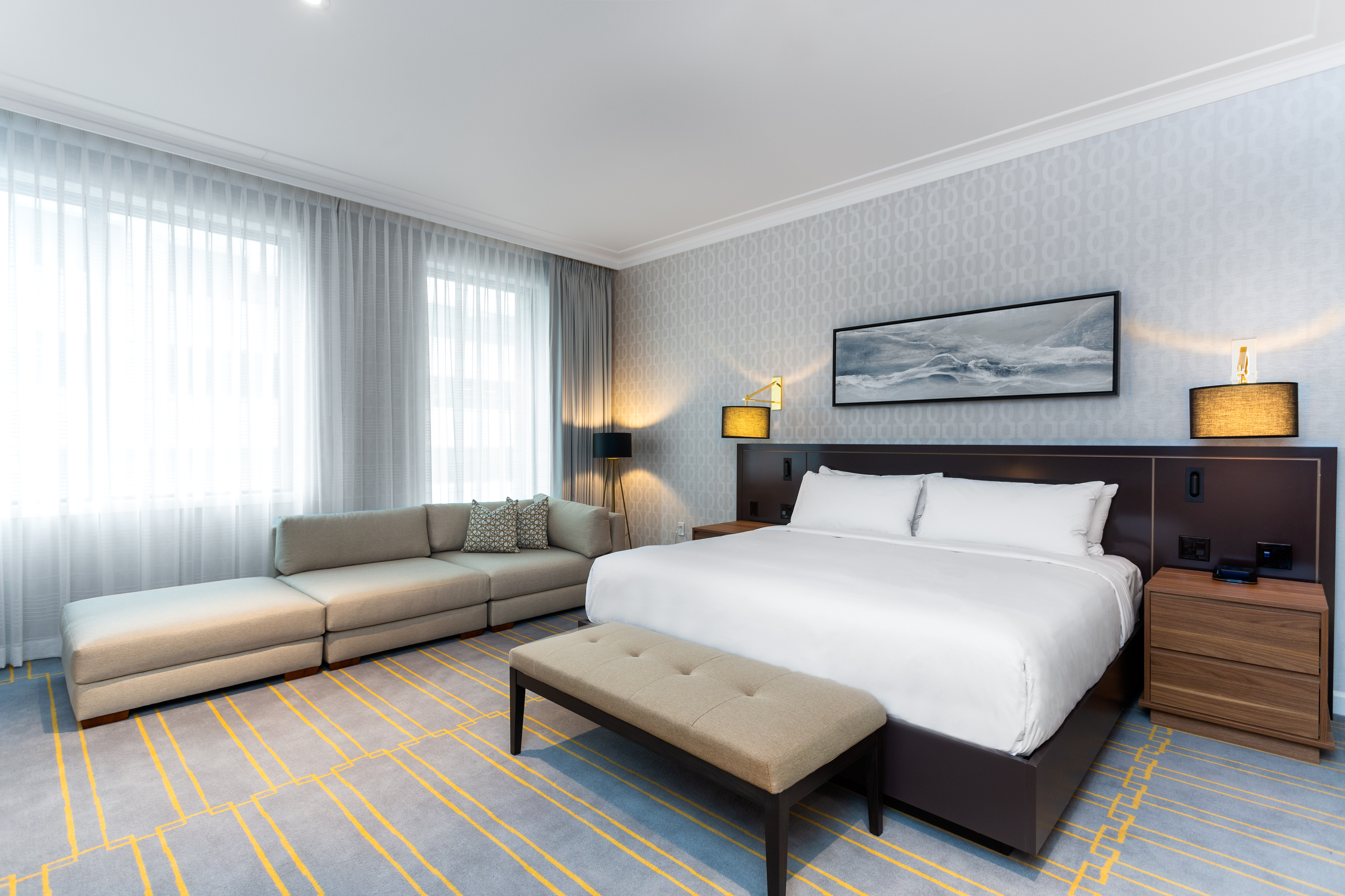 4. Classic King Room - Sutton Place Toronto - 060923
