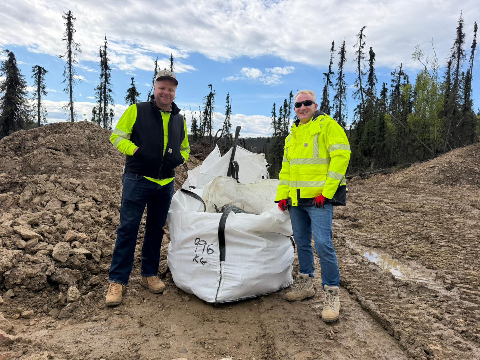 Felix Gold VP Development & Operations Dan Brearley (left) and Executive Director Joe Webb at the Treasure Creek Project bulk sample operations in Ala