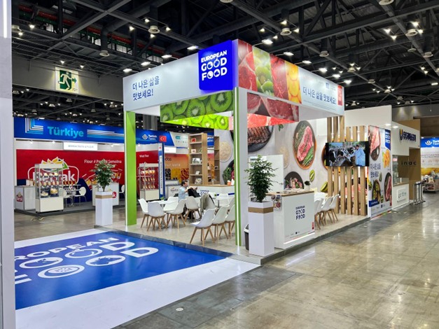 The EU Good Food exhibition booth at Seoul Food & Hotel 2025