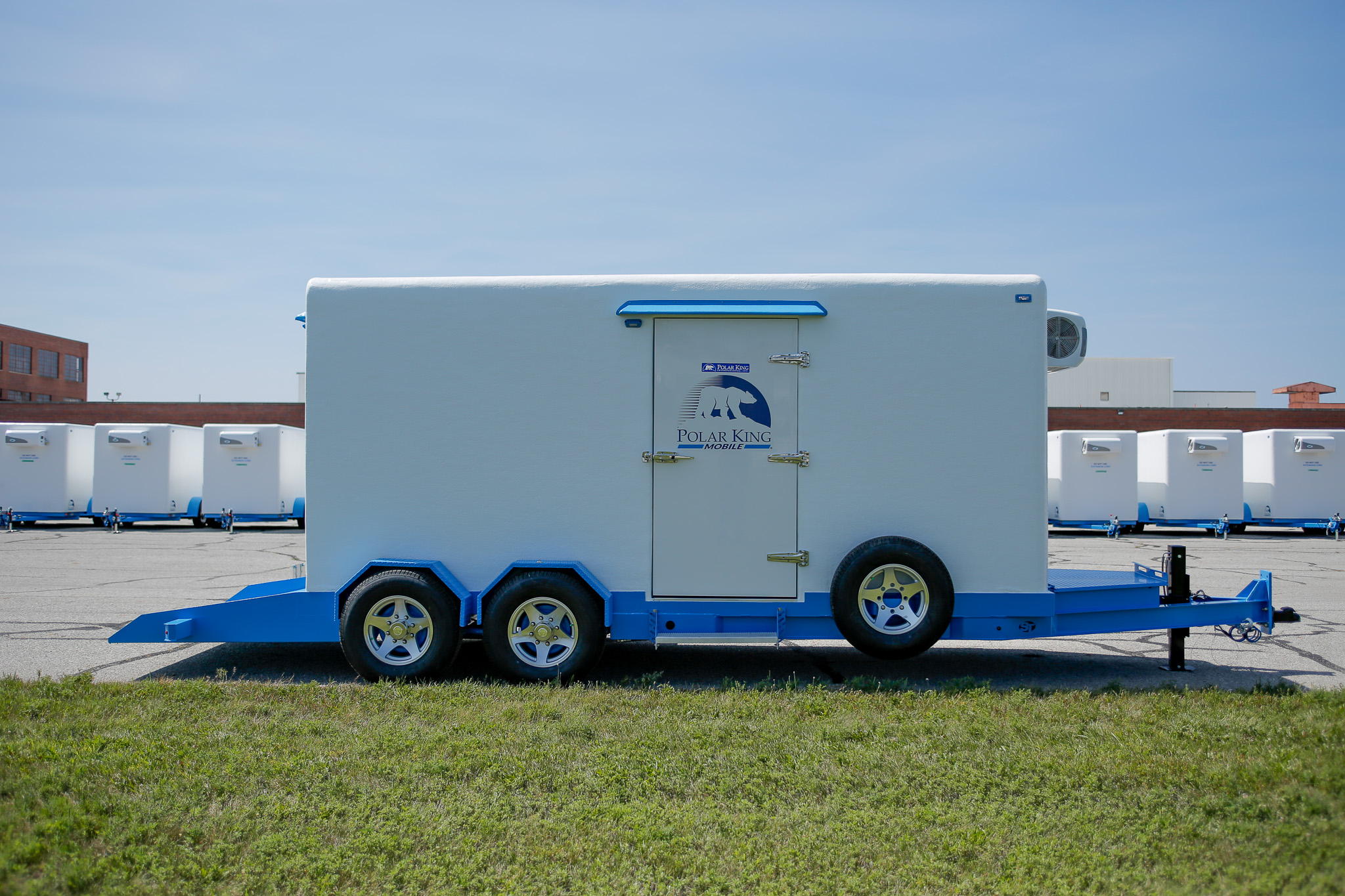 Polar King Mobile announces its all-new Avalanche Series walk-in refrigerated and freezer trailers.